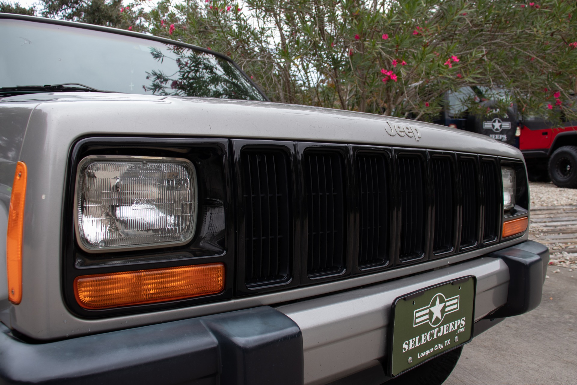 Used-2001-Jeep-Cherokee-Sport