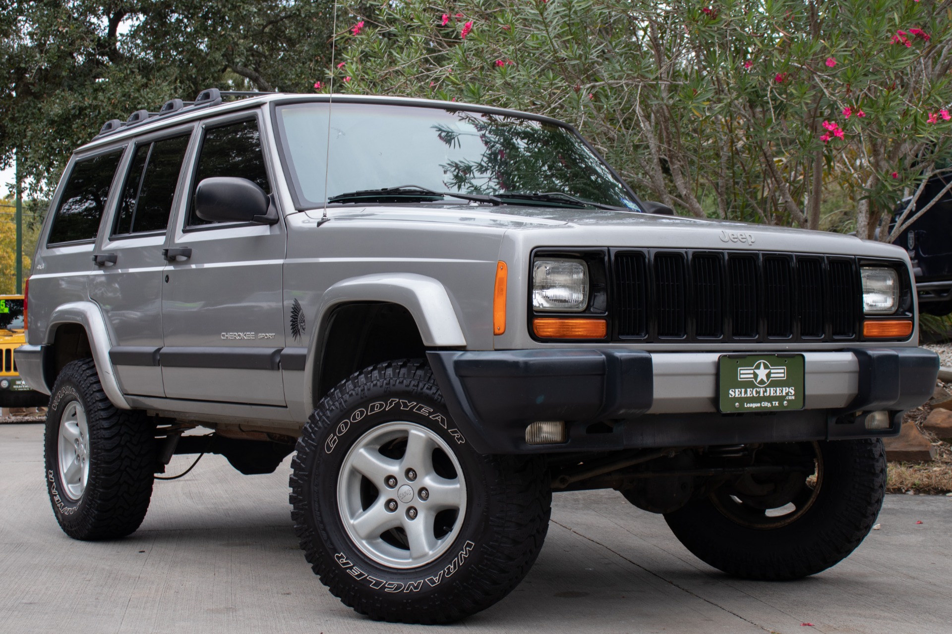 Used-2001-Jeep-Cherokee-Sport