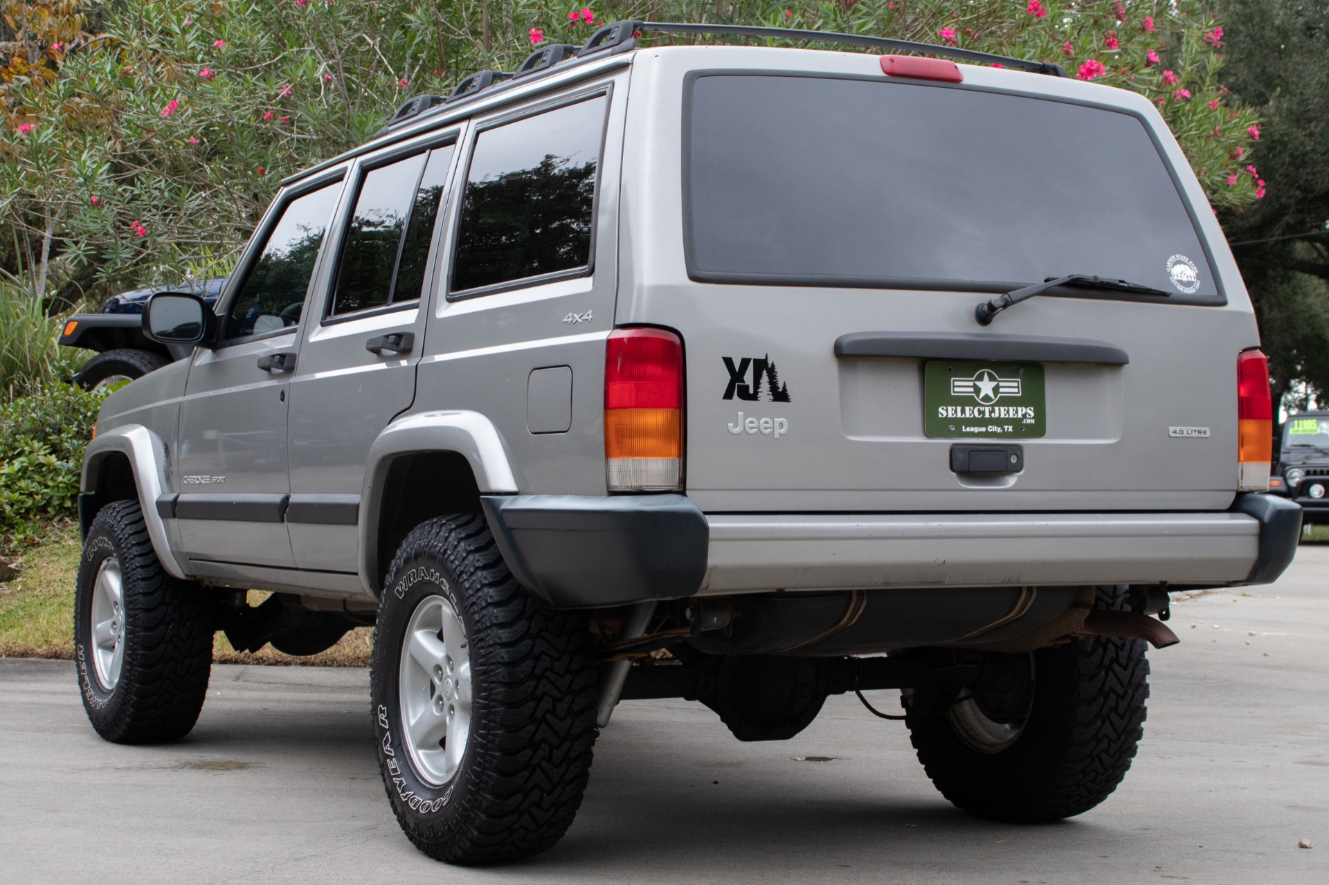 Used-2001-Jeep-Cherokee-Sport