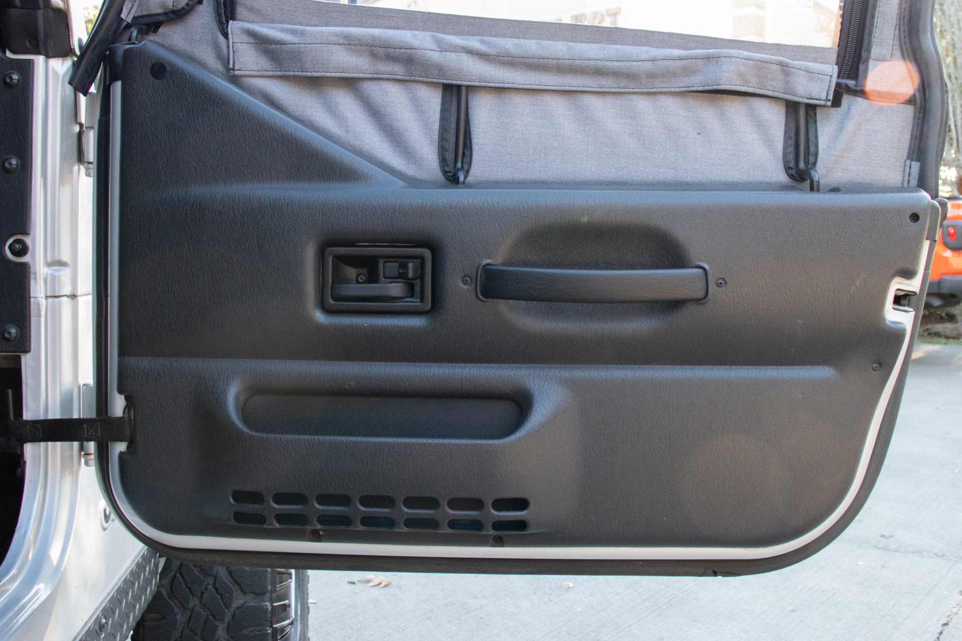 Used-2004-Jeep-Wrangler-Rubicon