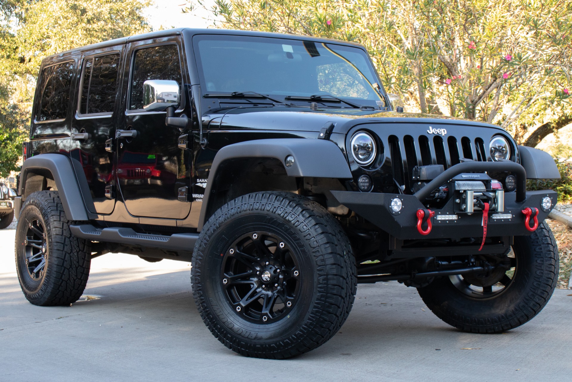 Used-2011-Jeep-Wrangler-Unlimited-Sahara