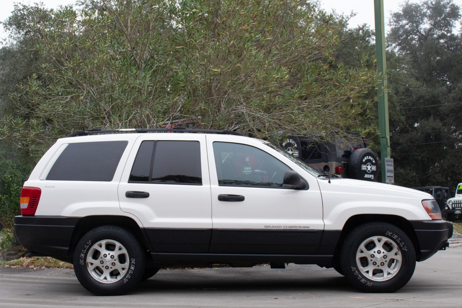 Used-2000-Jeep-Grand-Cherokee-Laredo