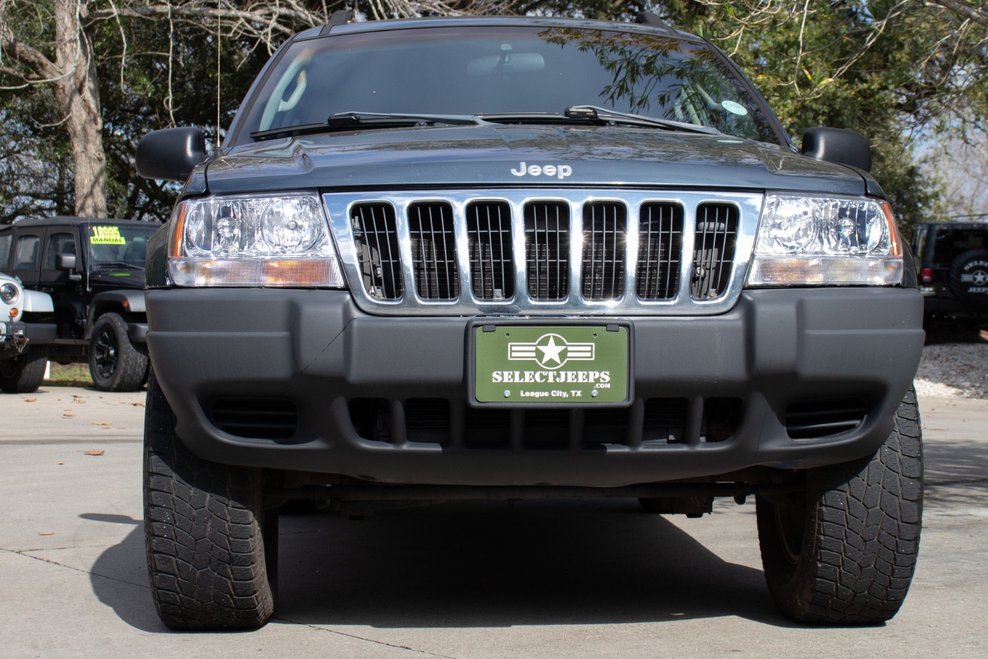 Used-2002-Jeep-Grand-Cherokee-Laredo