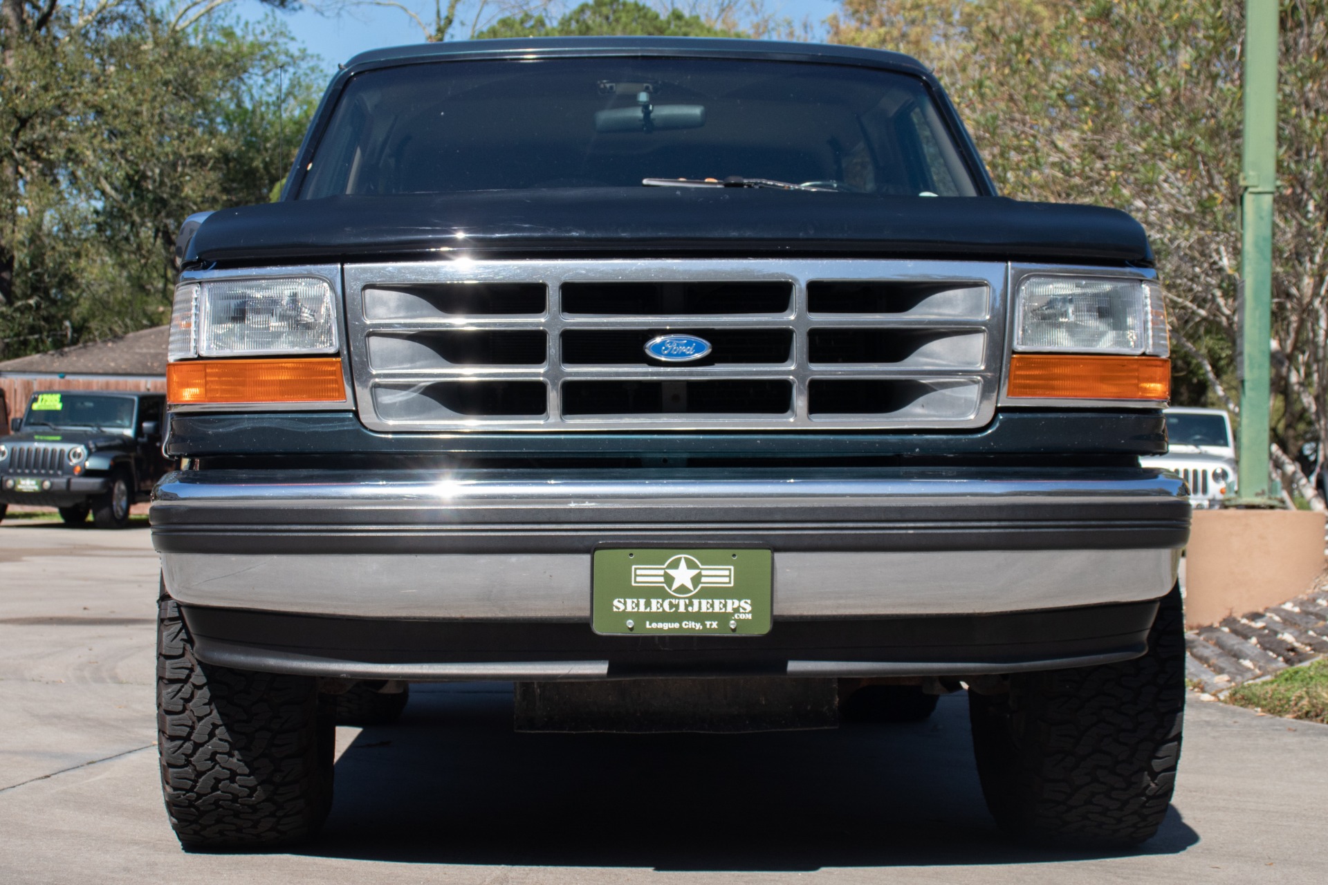 Used-1994-Ford-Bronco-XLT