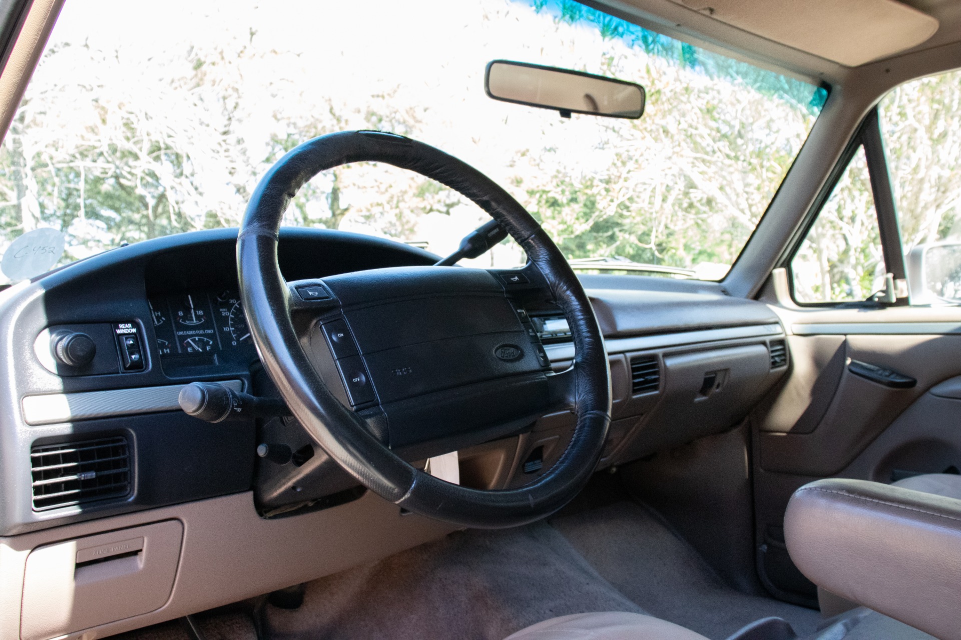 Used-1994-Ford-Bronco-XLT