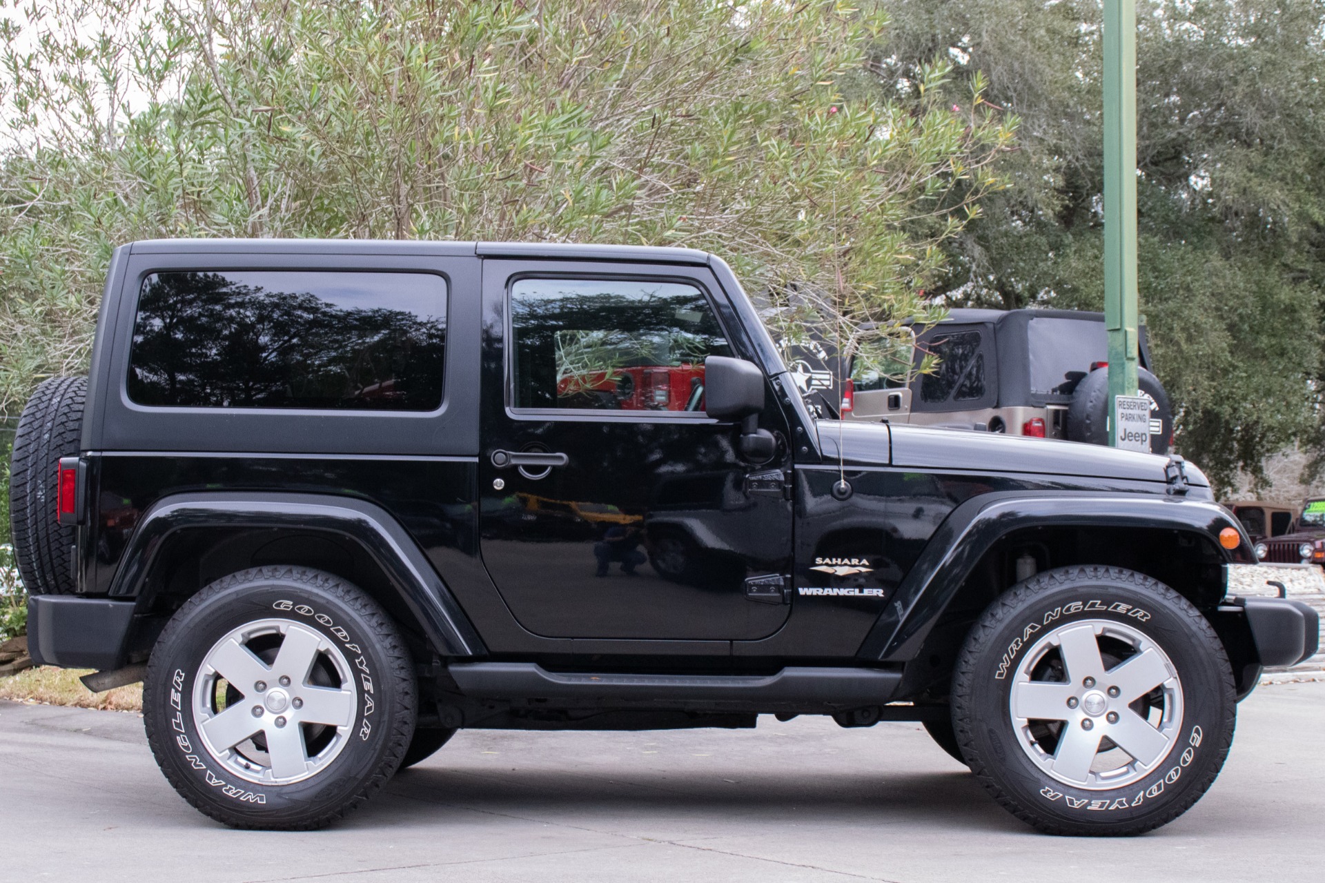 Used-2012-Jeep-Wrangler-Sahara