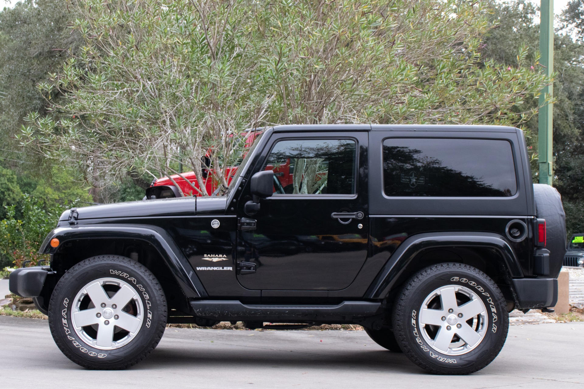 Used-2012-Jeep-Wrangler-Sahara