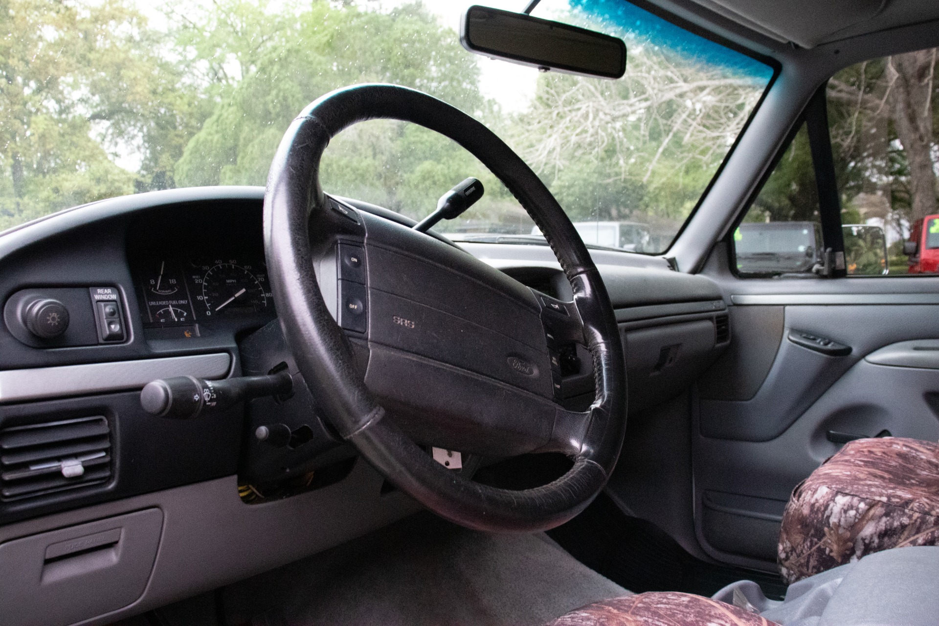 Used-1995-Ford-Bronco-XLT