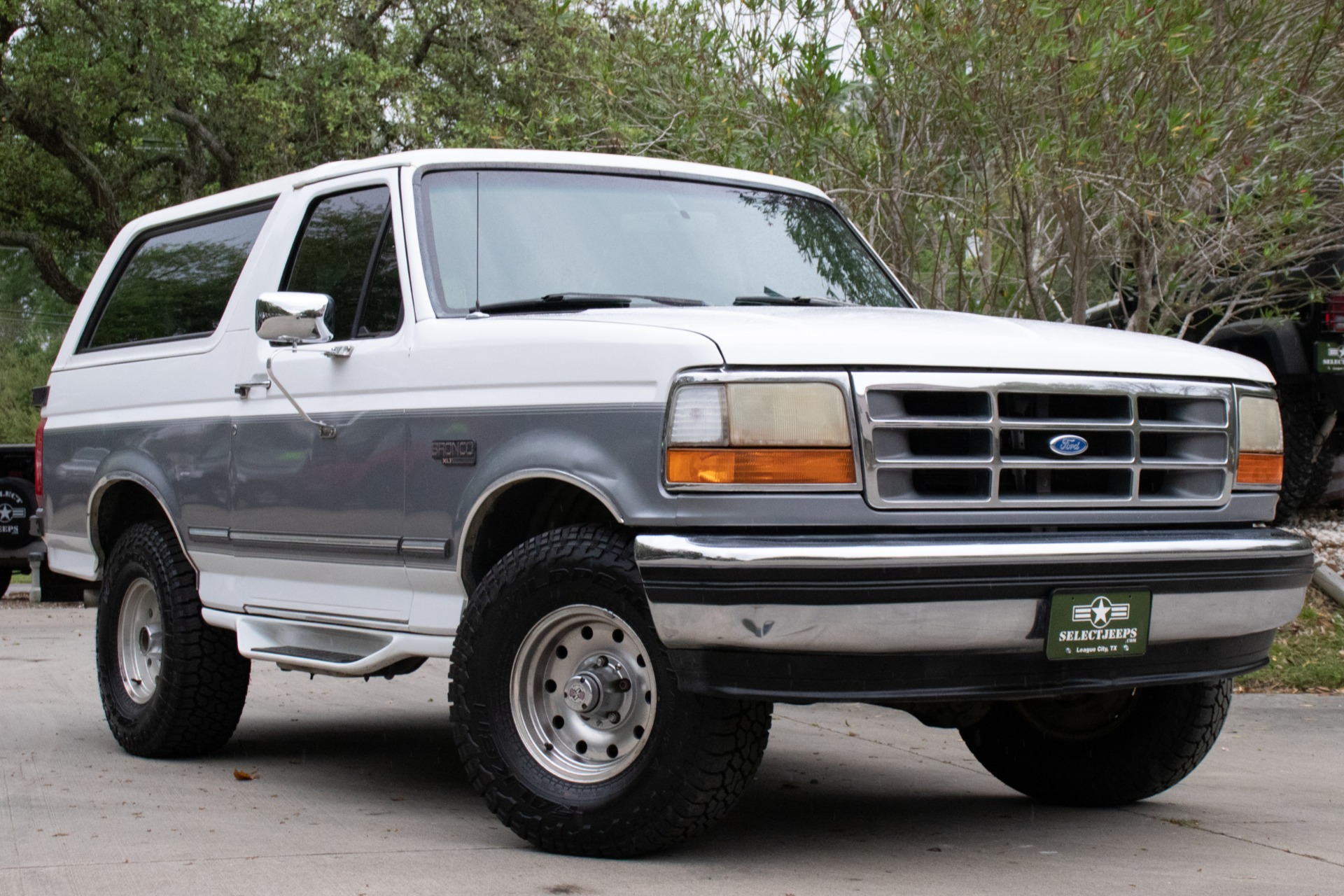 Used-1995-Ford-Bronco-XLT For Sale | Select Jeeps Inc. Used-1995-Ford-Bronco-XLT
