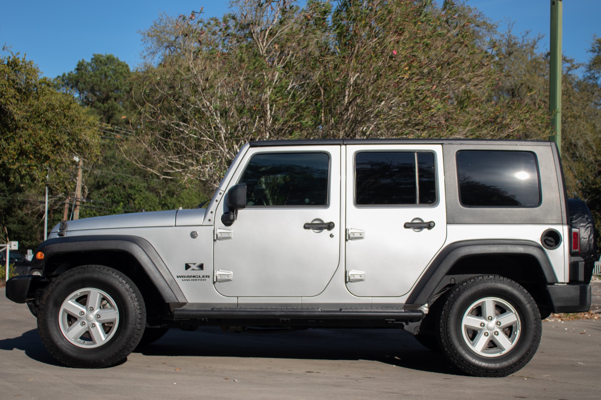 Used-2008-Jeep-Wrangler-Unlimited-X