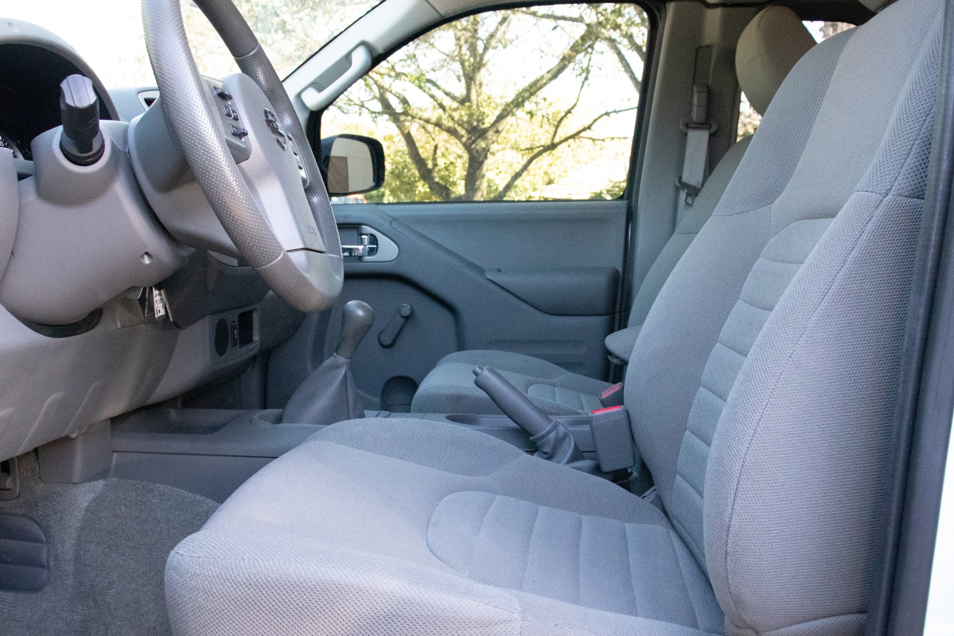 Used-2016-Nissan-Frontier-S