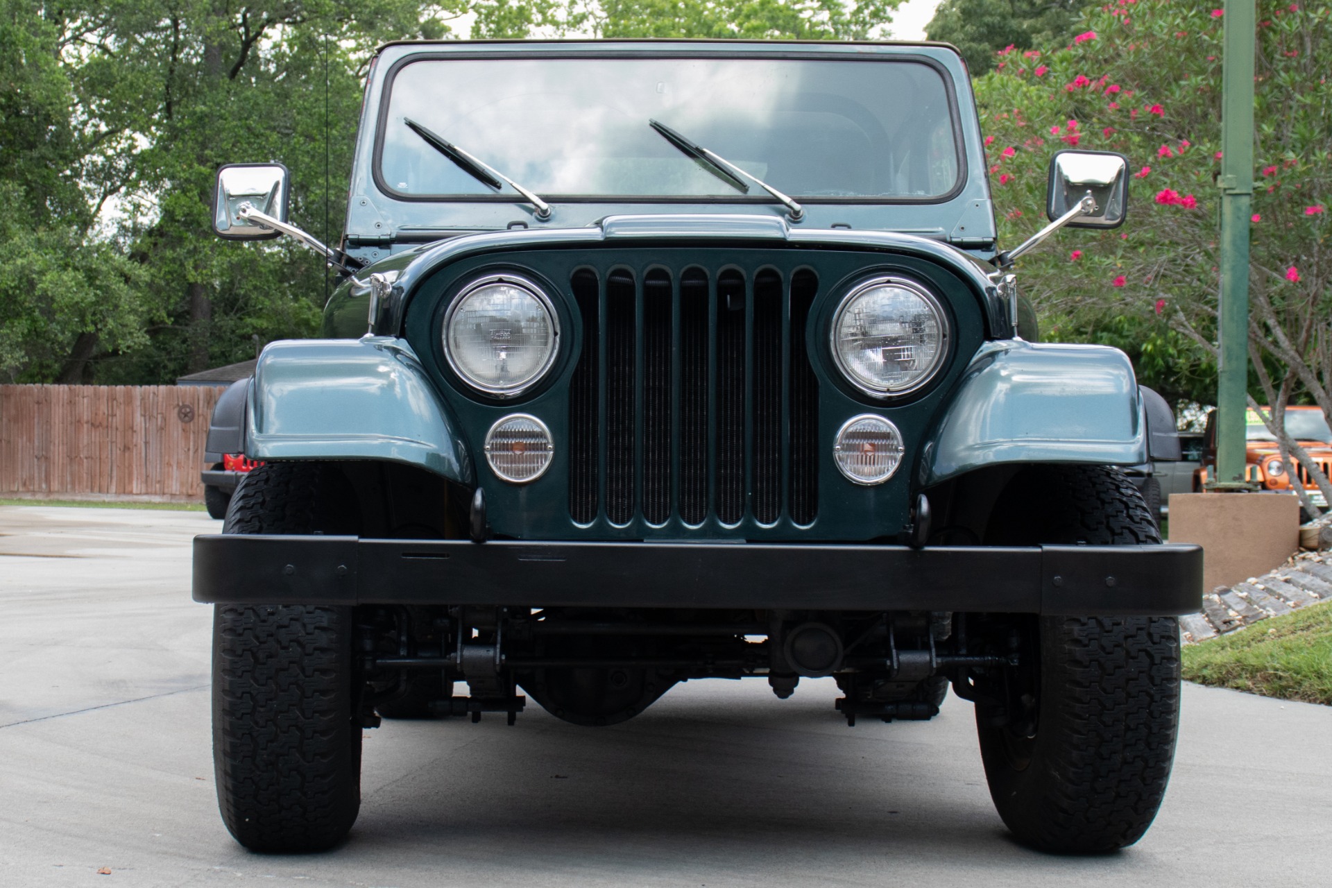 Used-1985-Jeep-CJ-7-Laredo