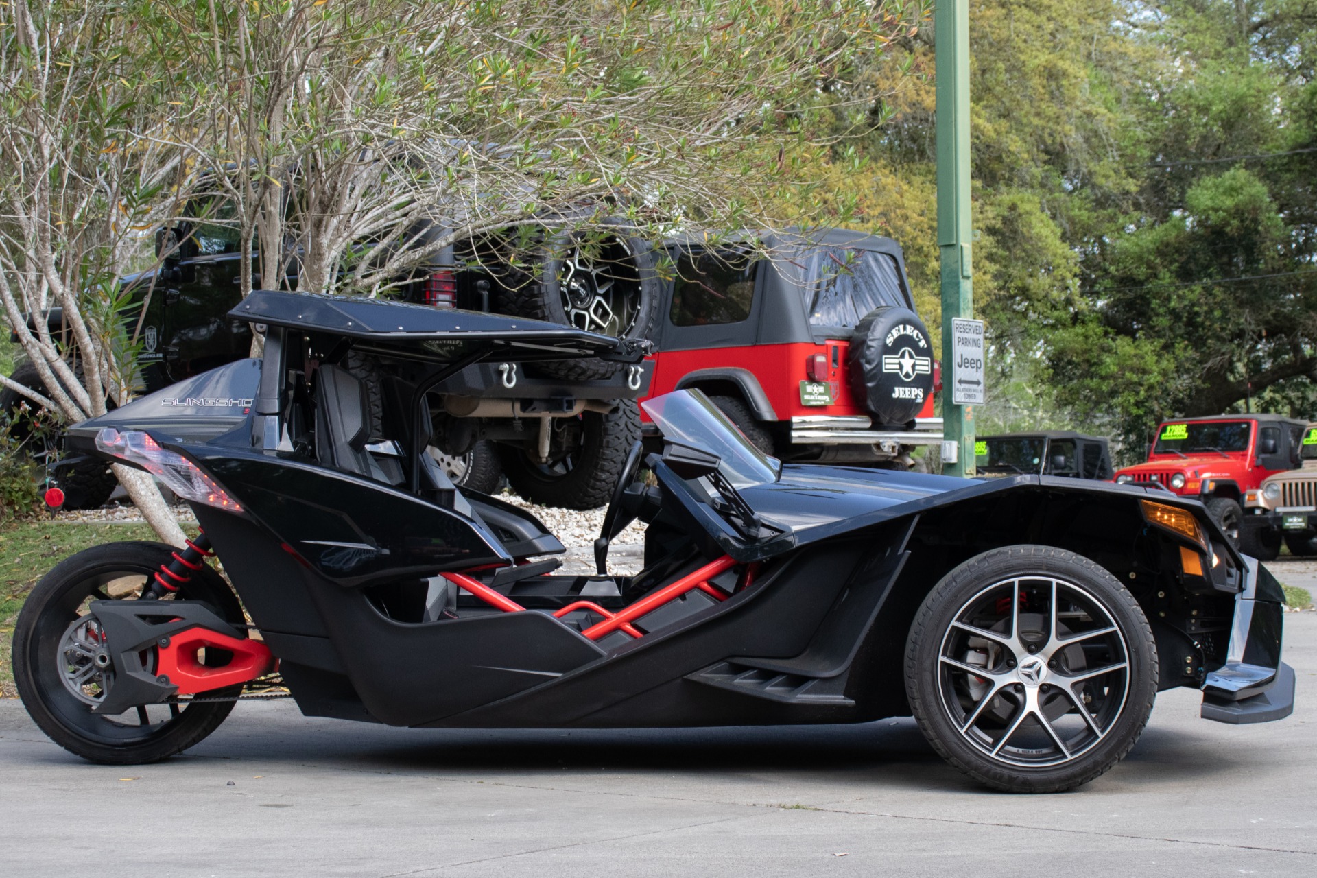 Used-2016-Polaris-Slingshot-SL