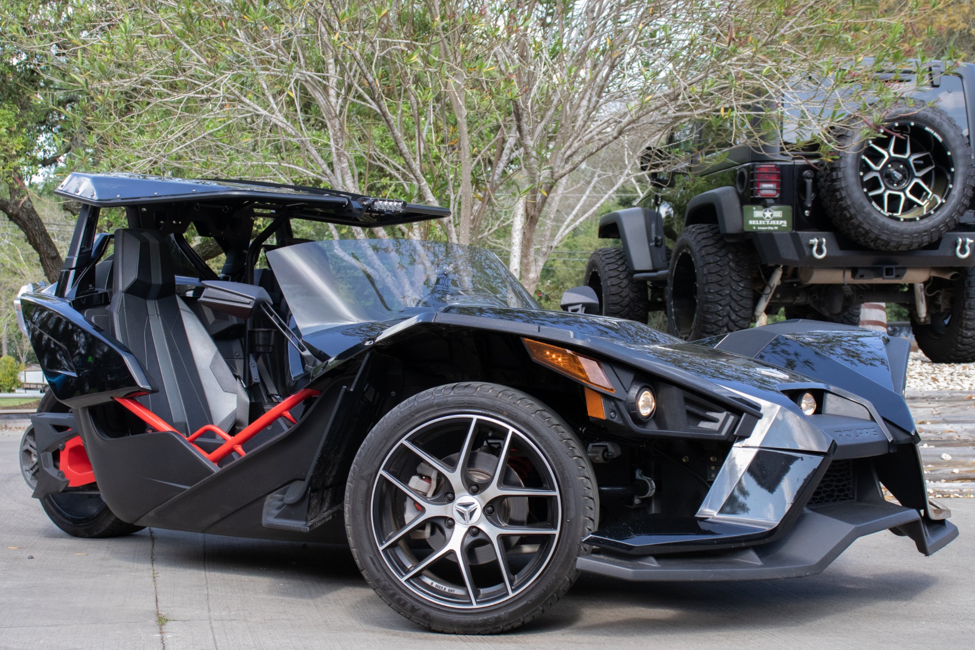 Used-2016-Polaris-Slingshot-SL