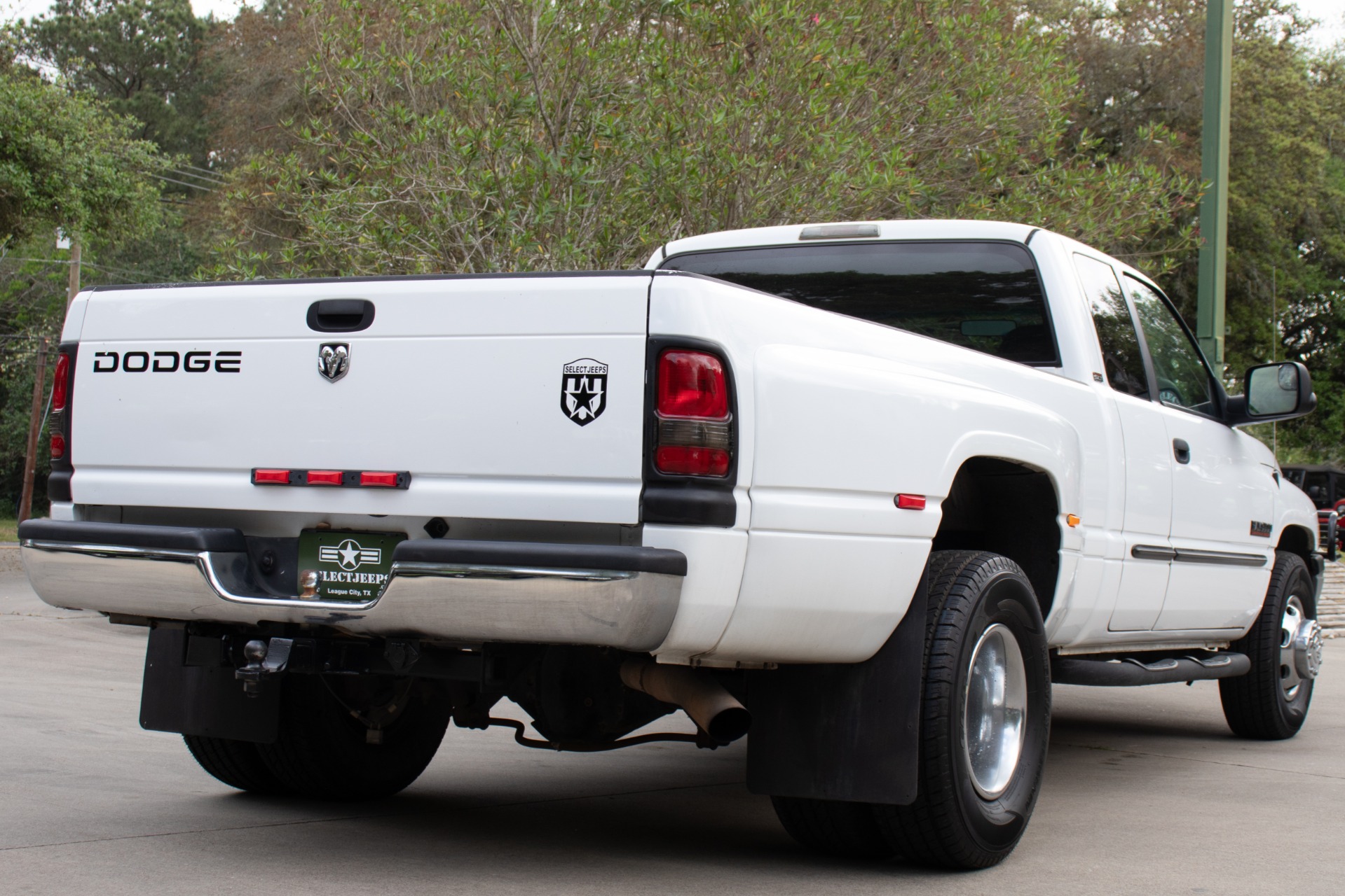 Used-2001-Dodge-Ram-Pickup-3500-DRW-SLT