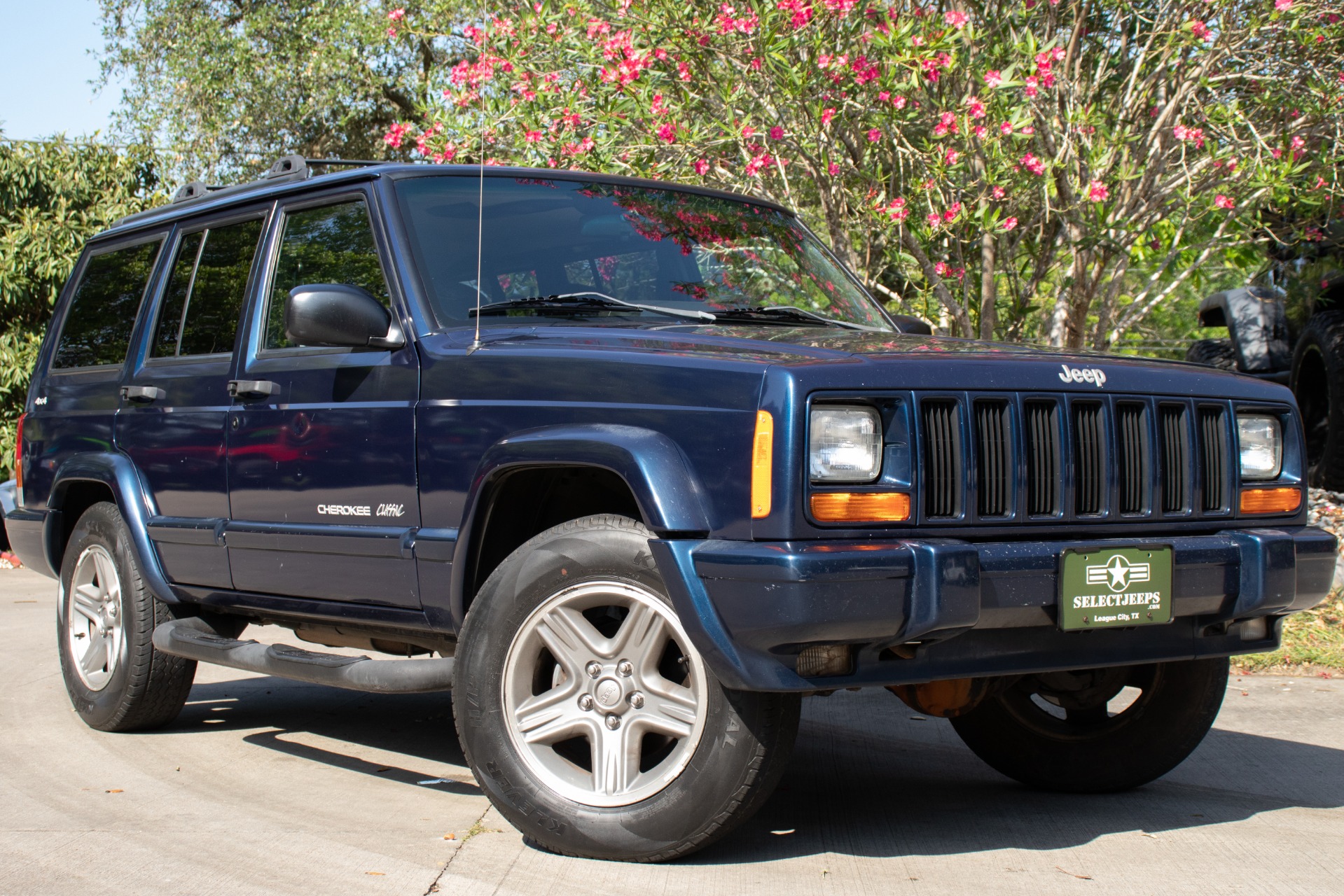 Used-2000-Jeep-Cherokee-Classic