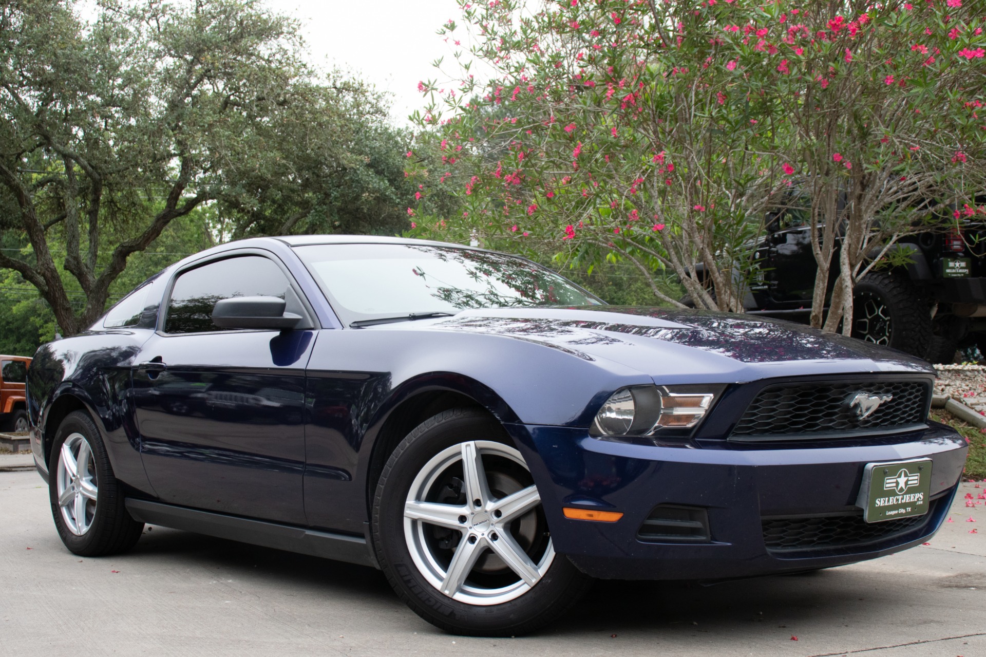 Used-2010-Ford-Mustang-V6