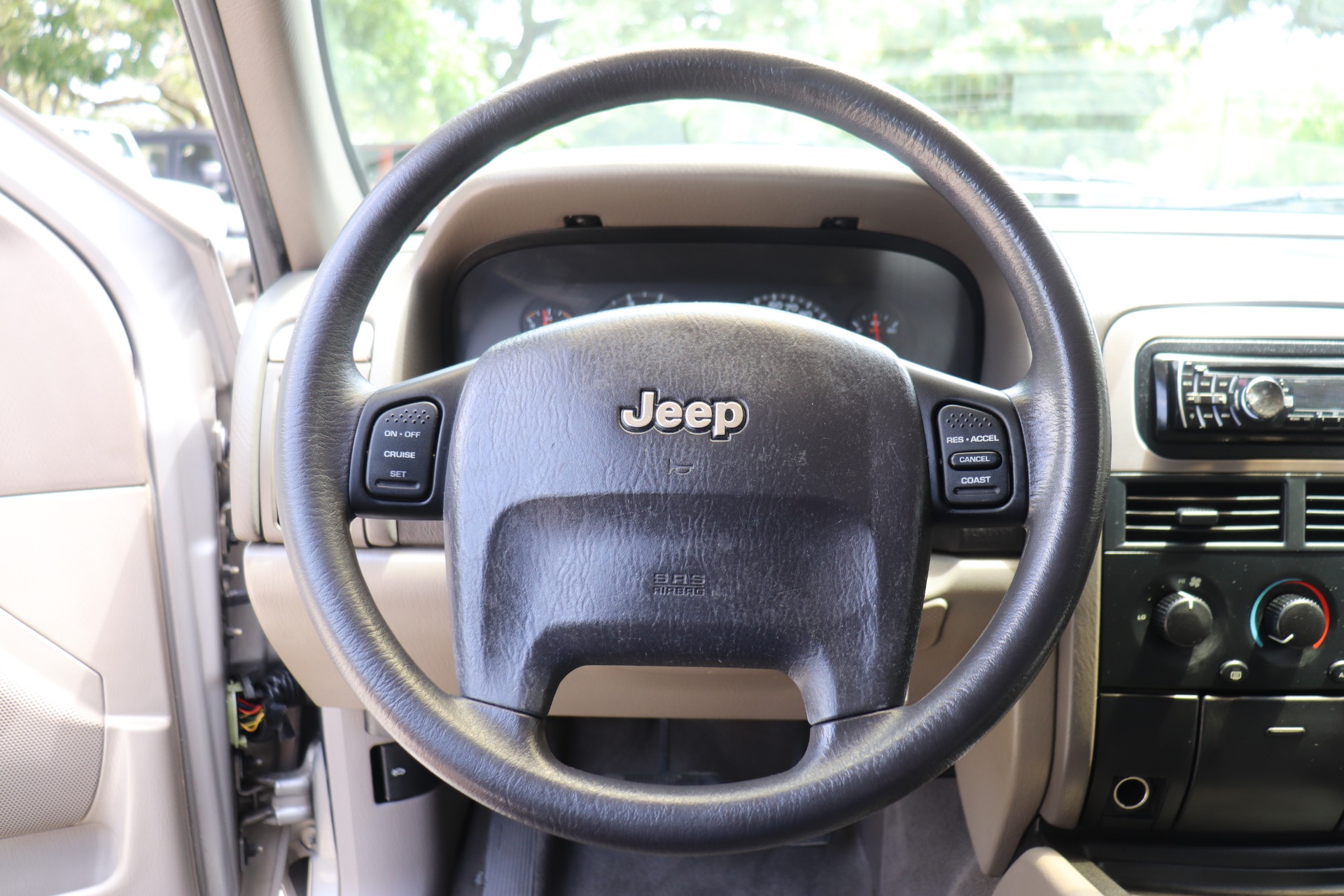 Used-2001-Jeep-Grand-Cherokee-Laredo