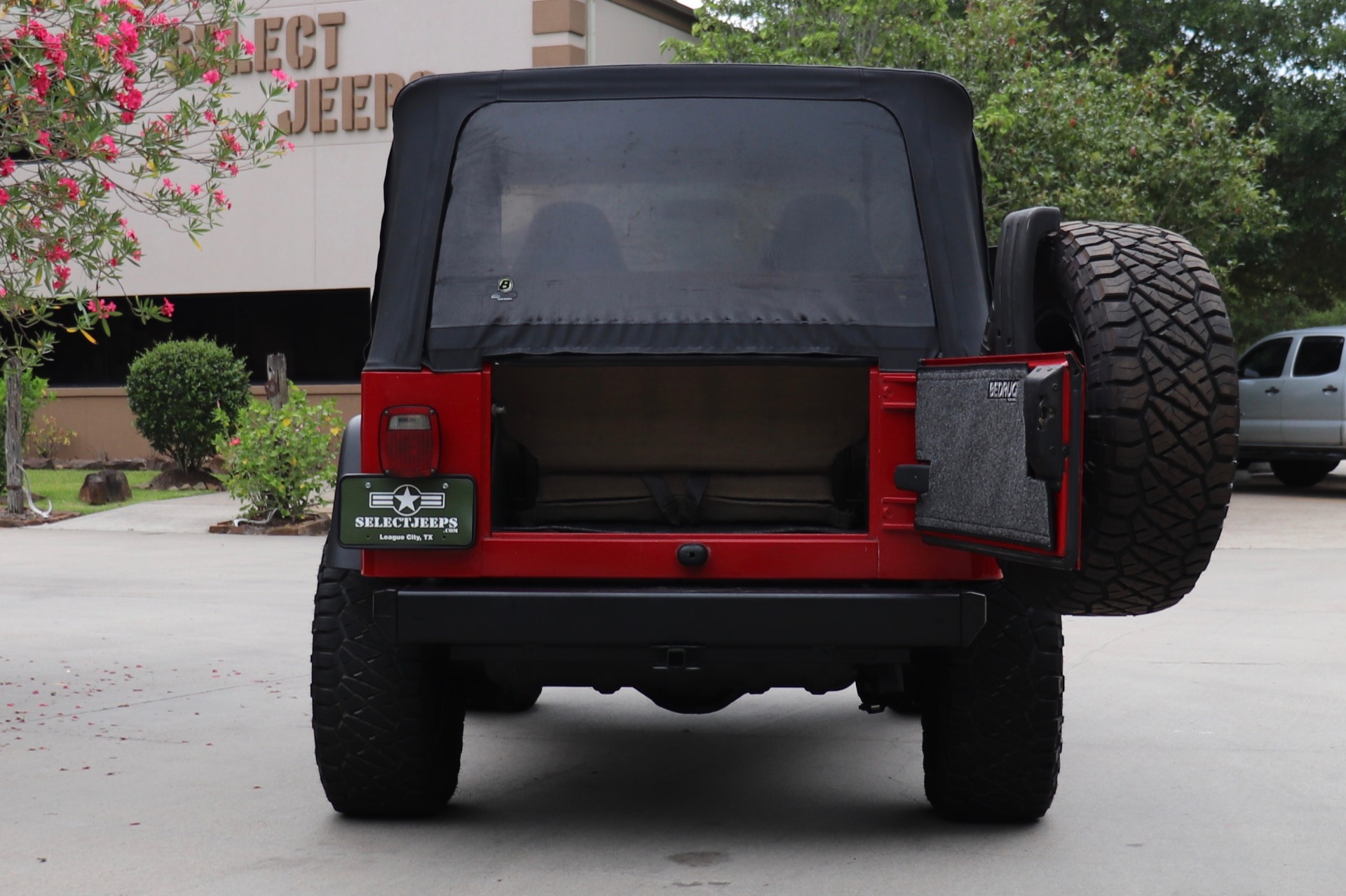 Used-2001-Jeep-Wrangler-SE