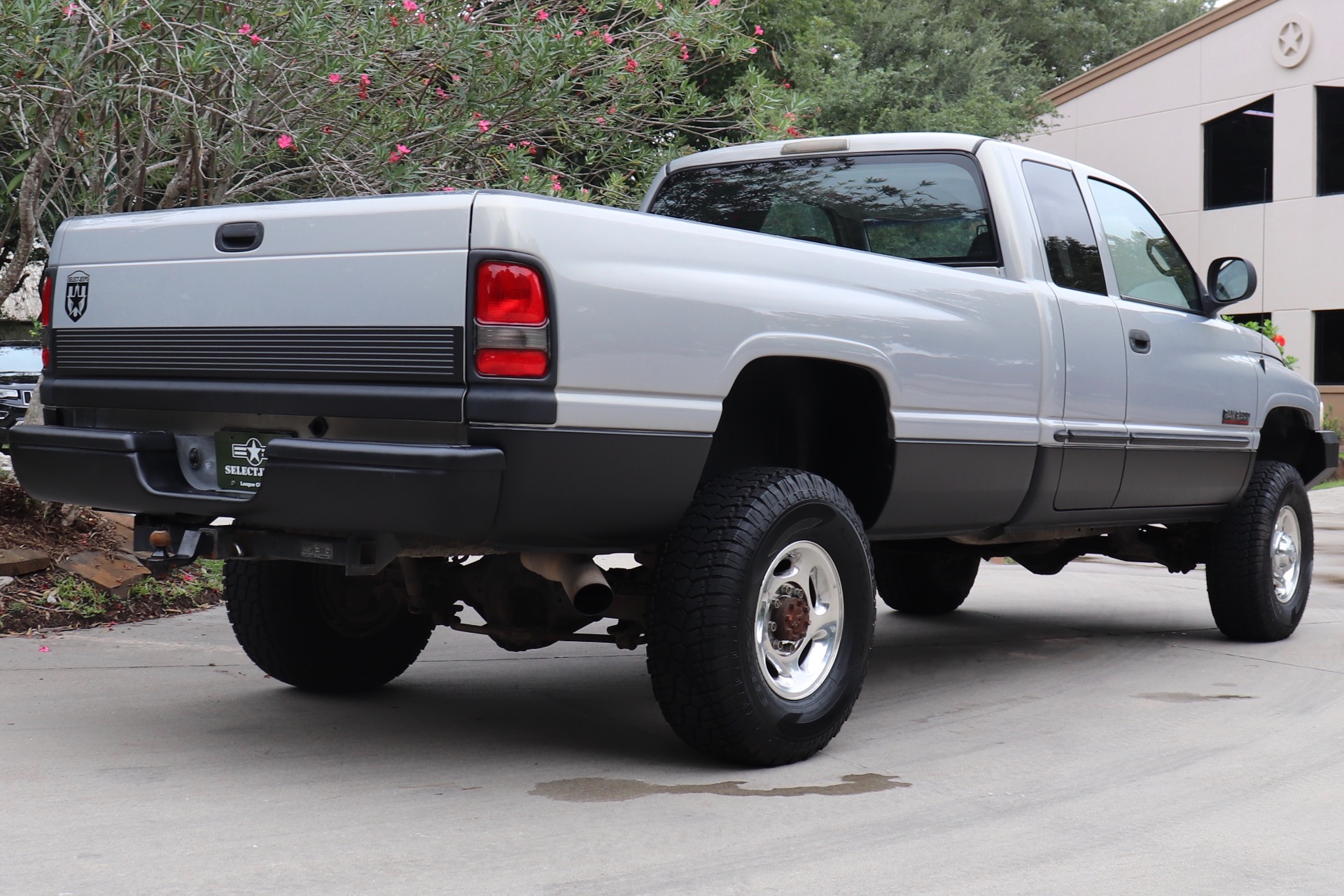 Used-2001-Dodge-Ram-Pickup-2500-ST