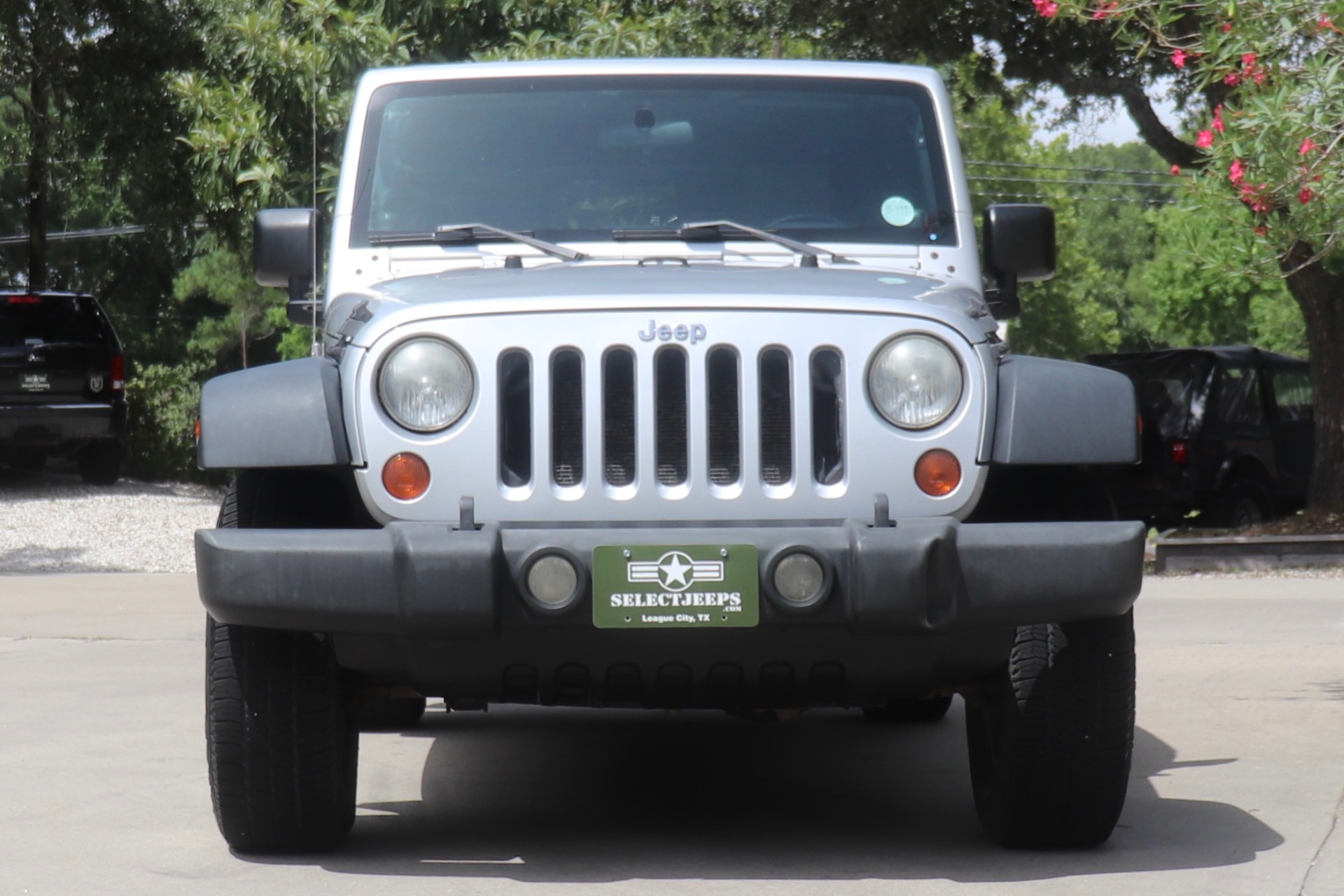 Used-2009-Jeep-Wrangler-Unlimited-X