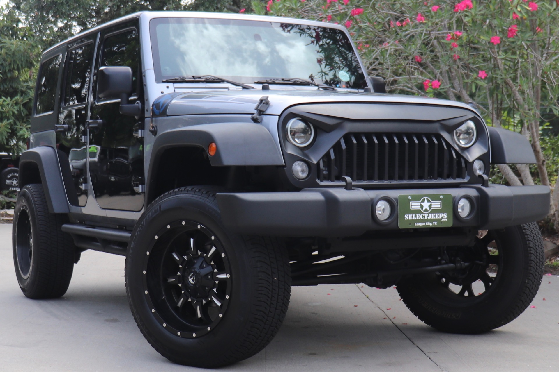 Used-2014-Jeep-Wrangler-Unlimited-Sport