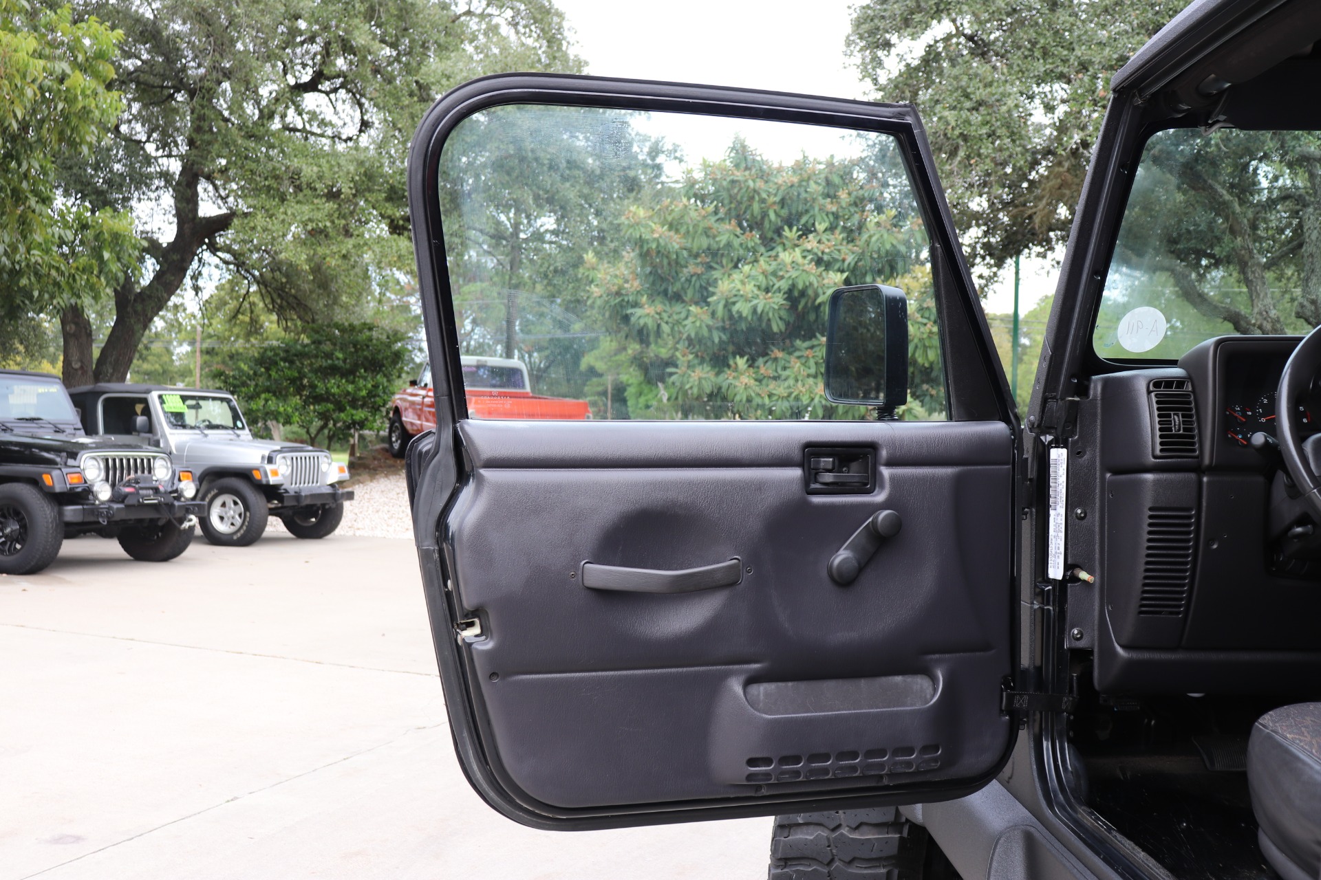 Used-2001-Jeep-Wrangler-Sport