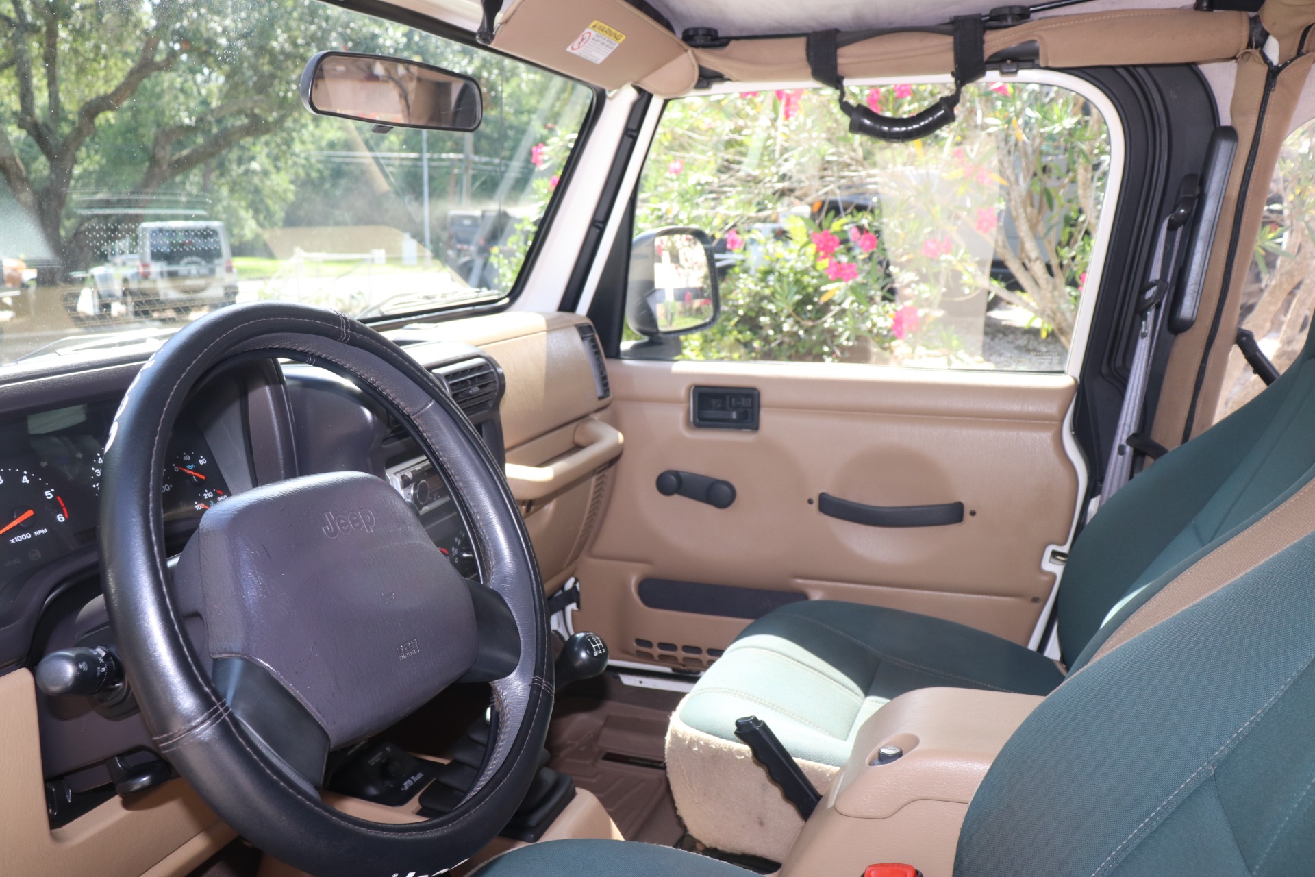 Used-2001-Jeep-Wrangler-Sahara