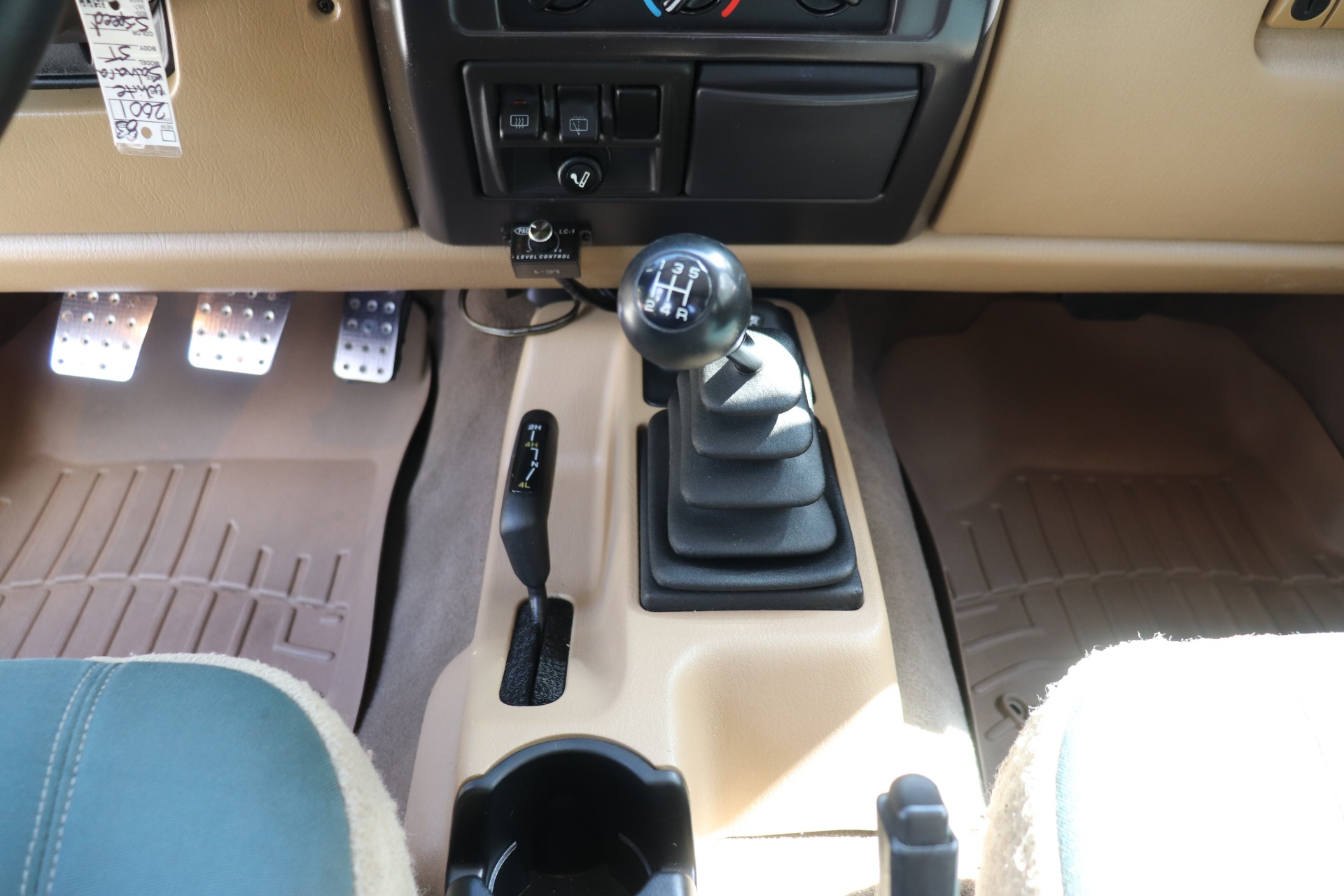 Used-2001-Jeep-Wrangler-Sahara