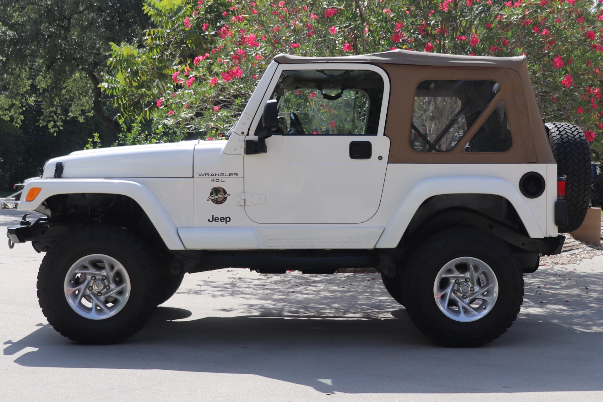 Used-2001-Jeep-Wrangler-Sahara