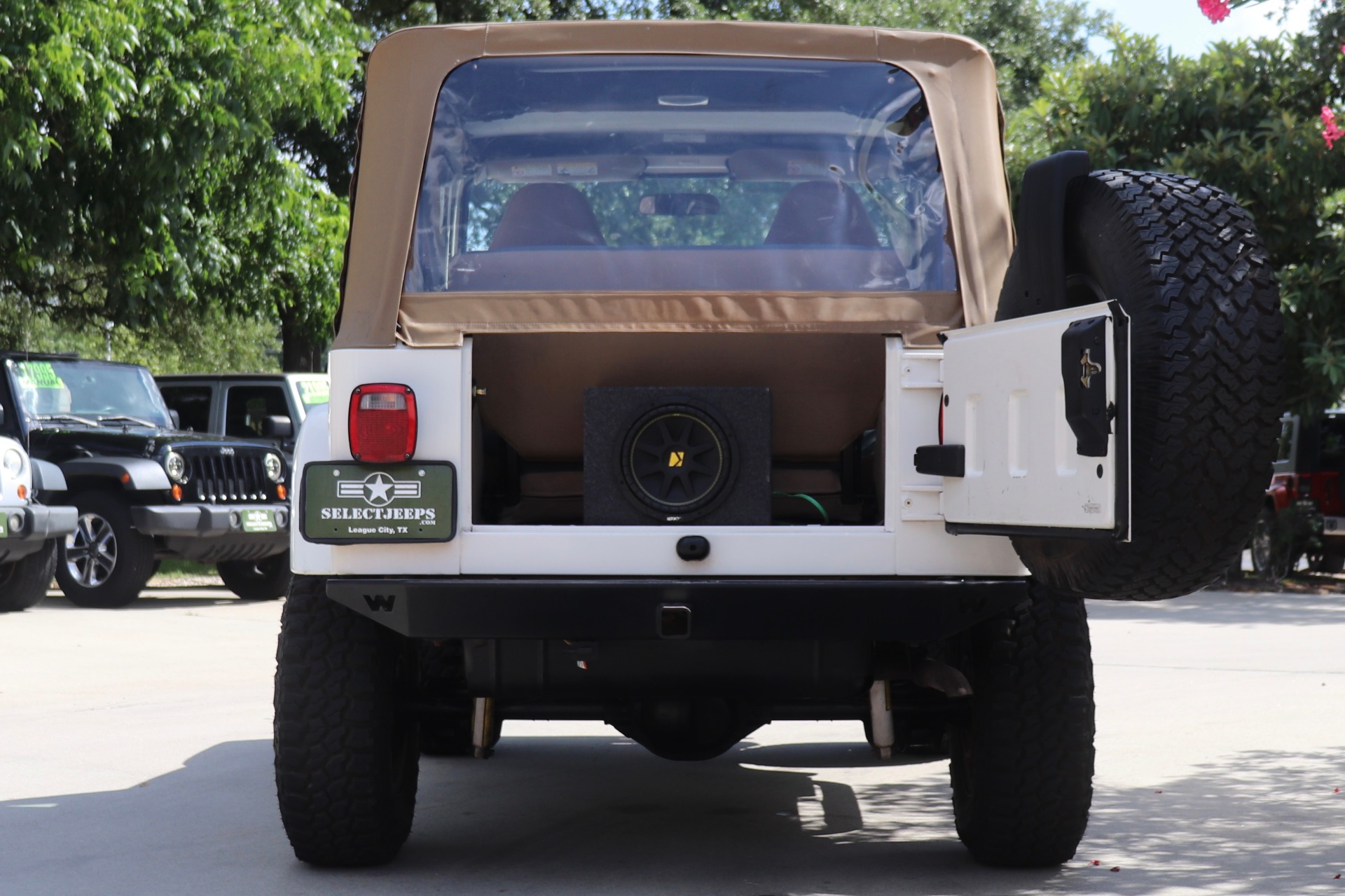 Used-2001-Jeep-Wrangler-Sahara