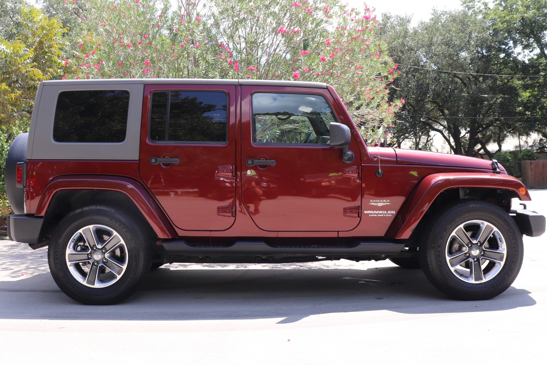 Used-2007-Jeep-Wrangler-Unlimited-Sahara