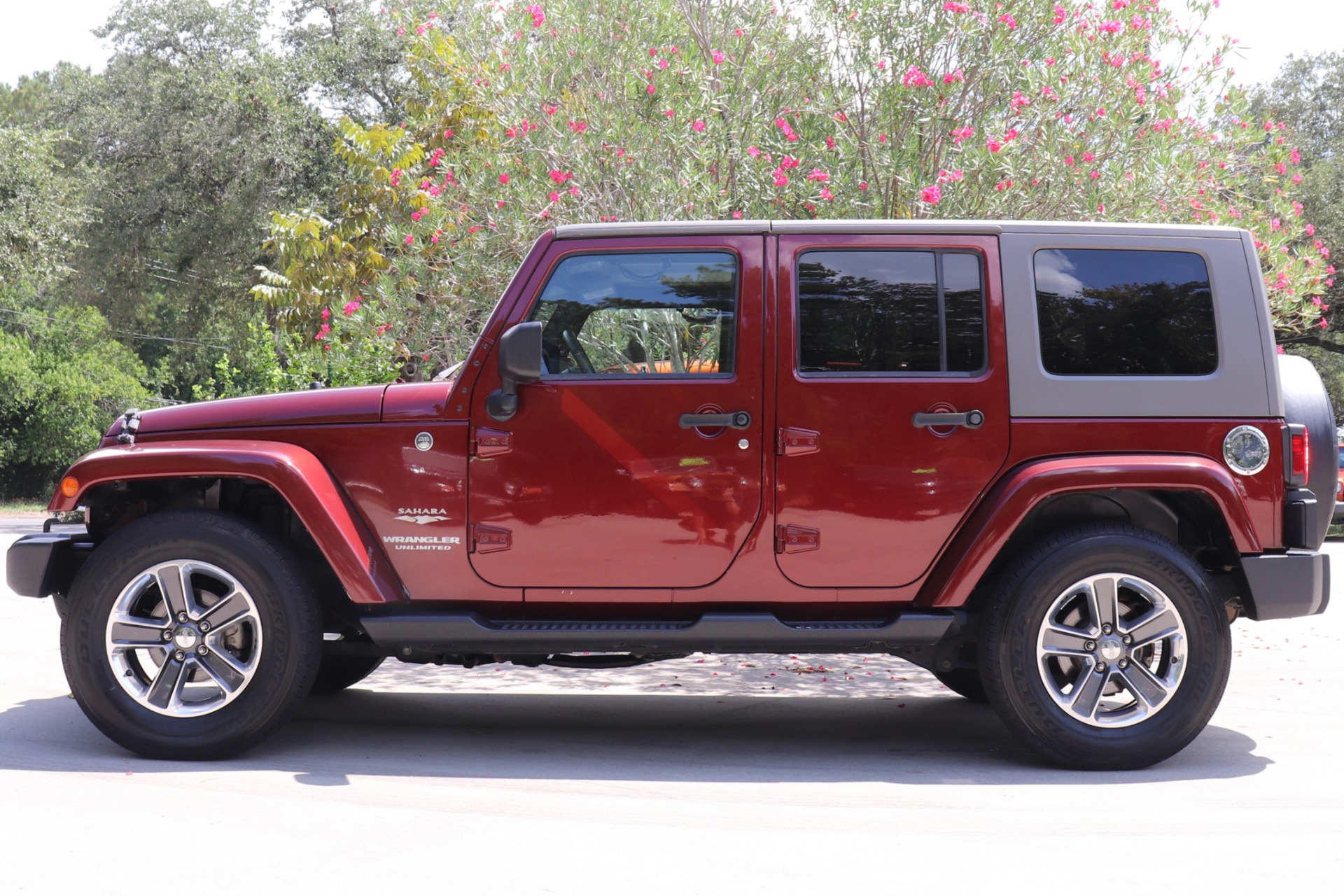 Used-2007-Jeep-Wrangler-Unlimited-Sahara