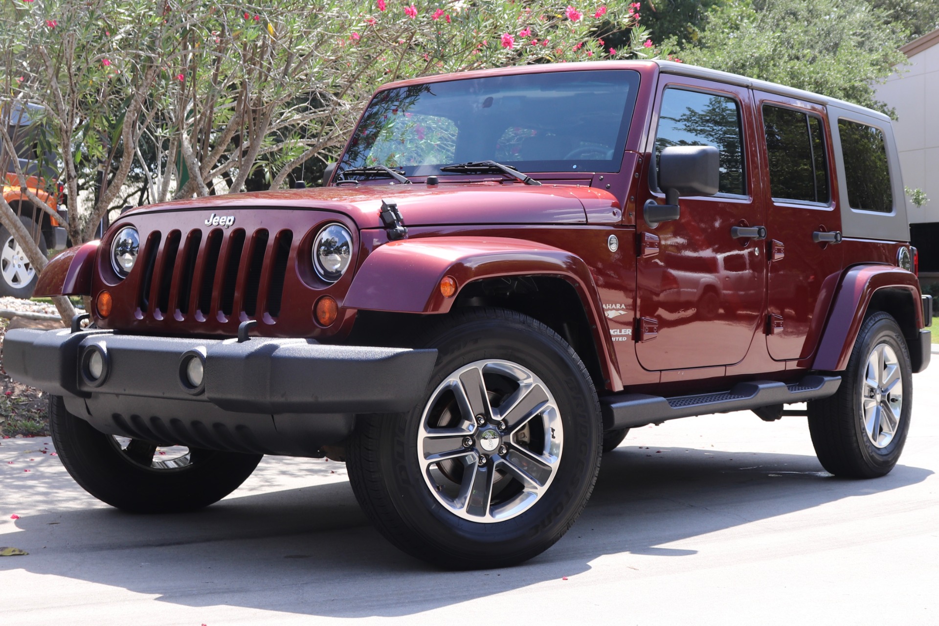 Used-2007-Jeep-Wrangler-Unlimited-Sahara