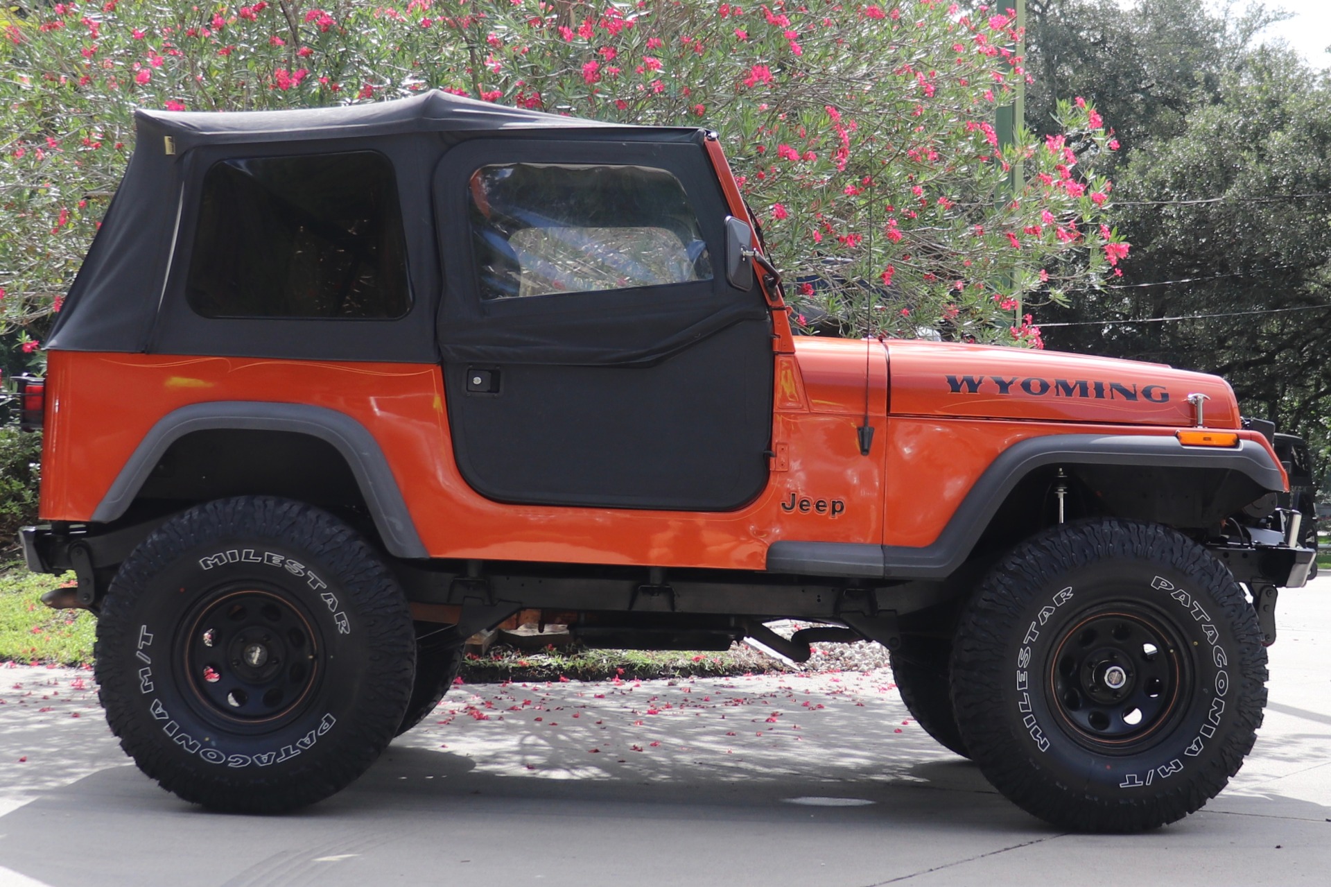 Used-1992-Jeep-Wrangler