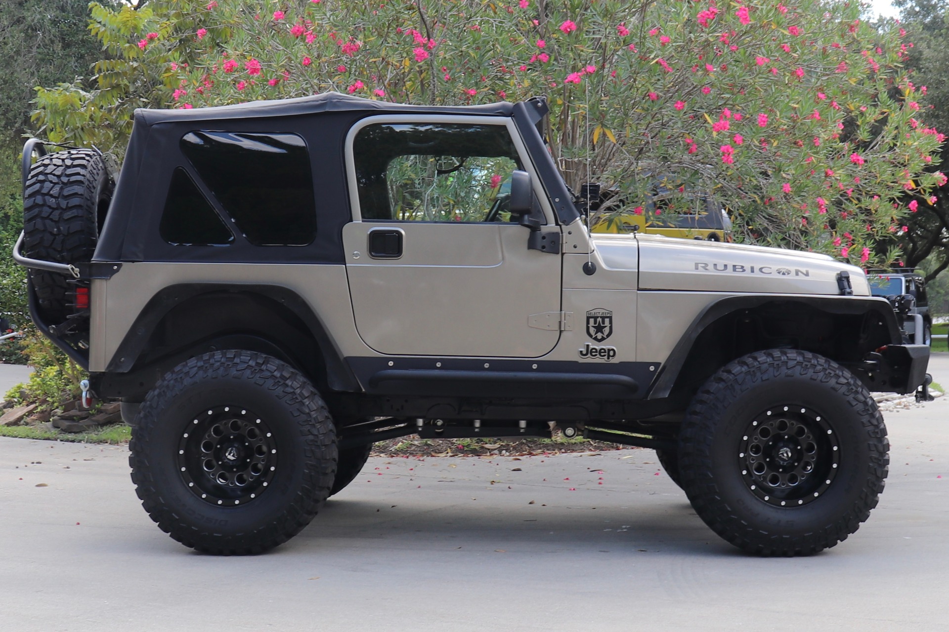 Used-2004-Jeep-Wrangler-Rubicon