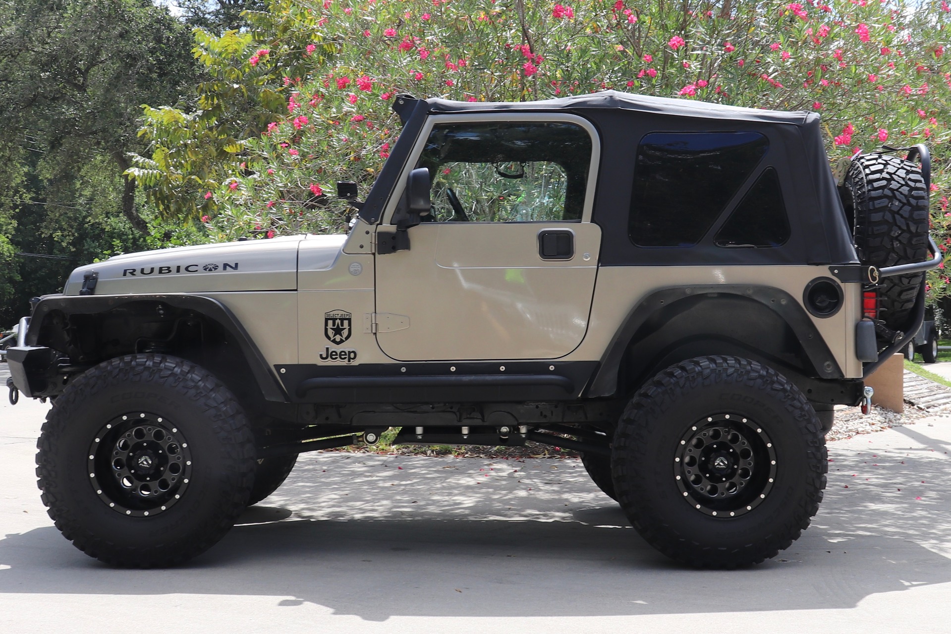 Used-2004-Jeep-Wrangler-Rubicon