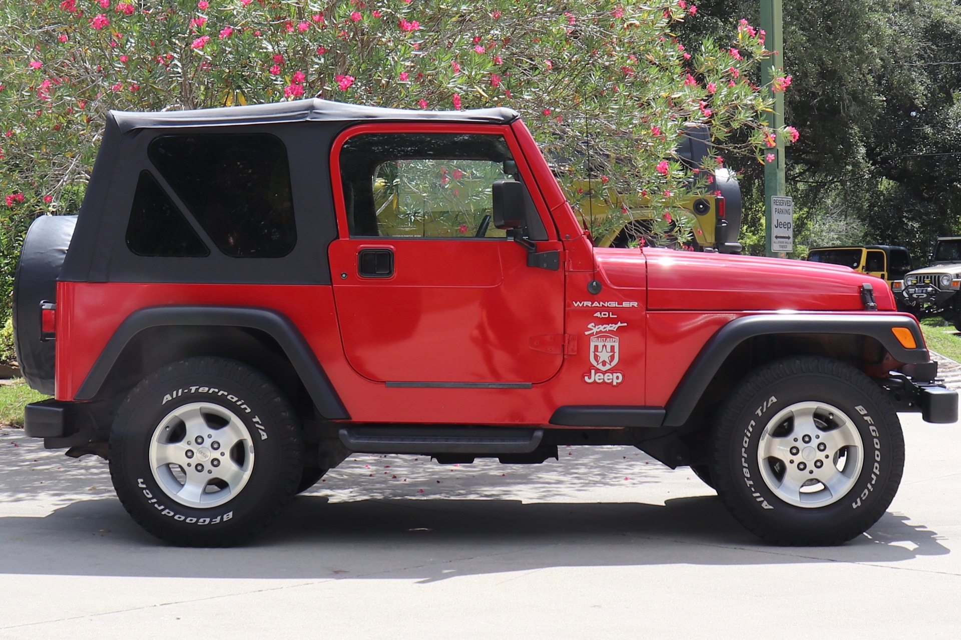 Used-2000-Jeep-Wrangler-Sport