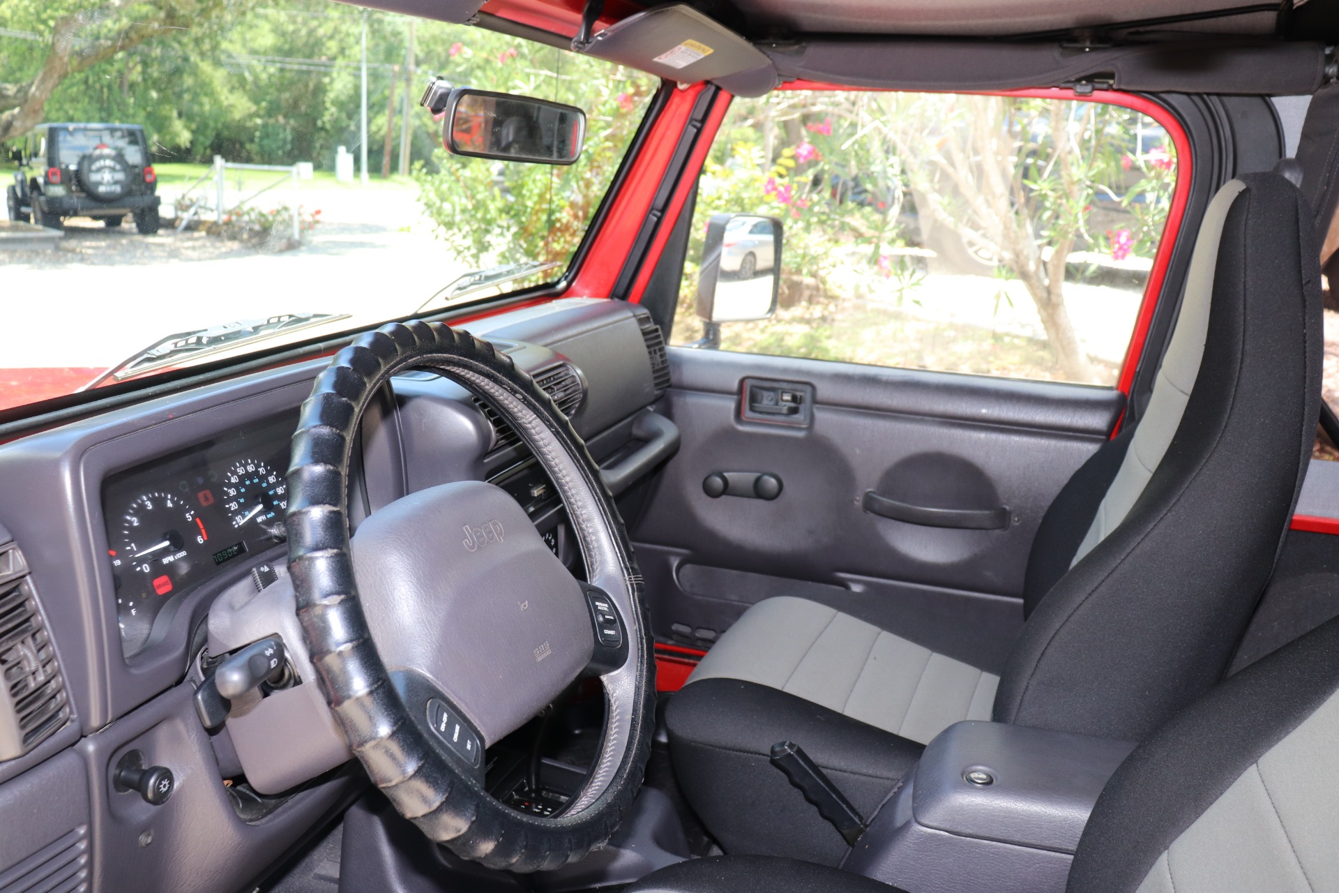 Used-2000-Jeep-Wrangler-Sport