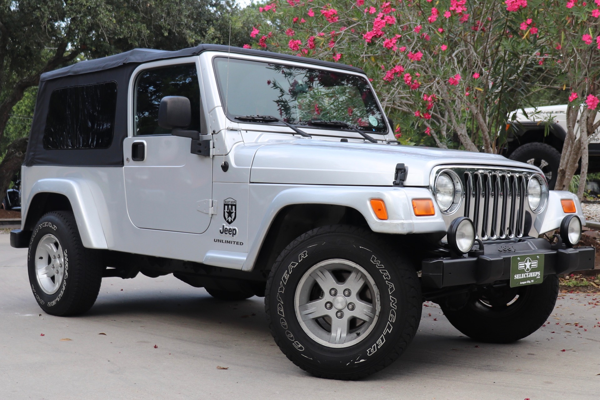Used-2005-Jeep-Wrangler-Unlimited For Sale | Select Jeeps Inc. Used-2005-Jeep-Wrangler-Unlimited