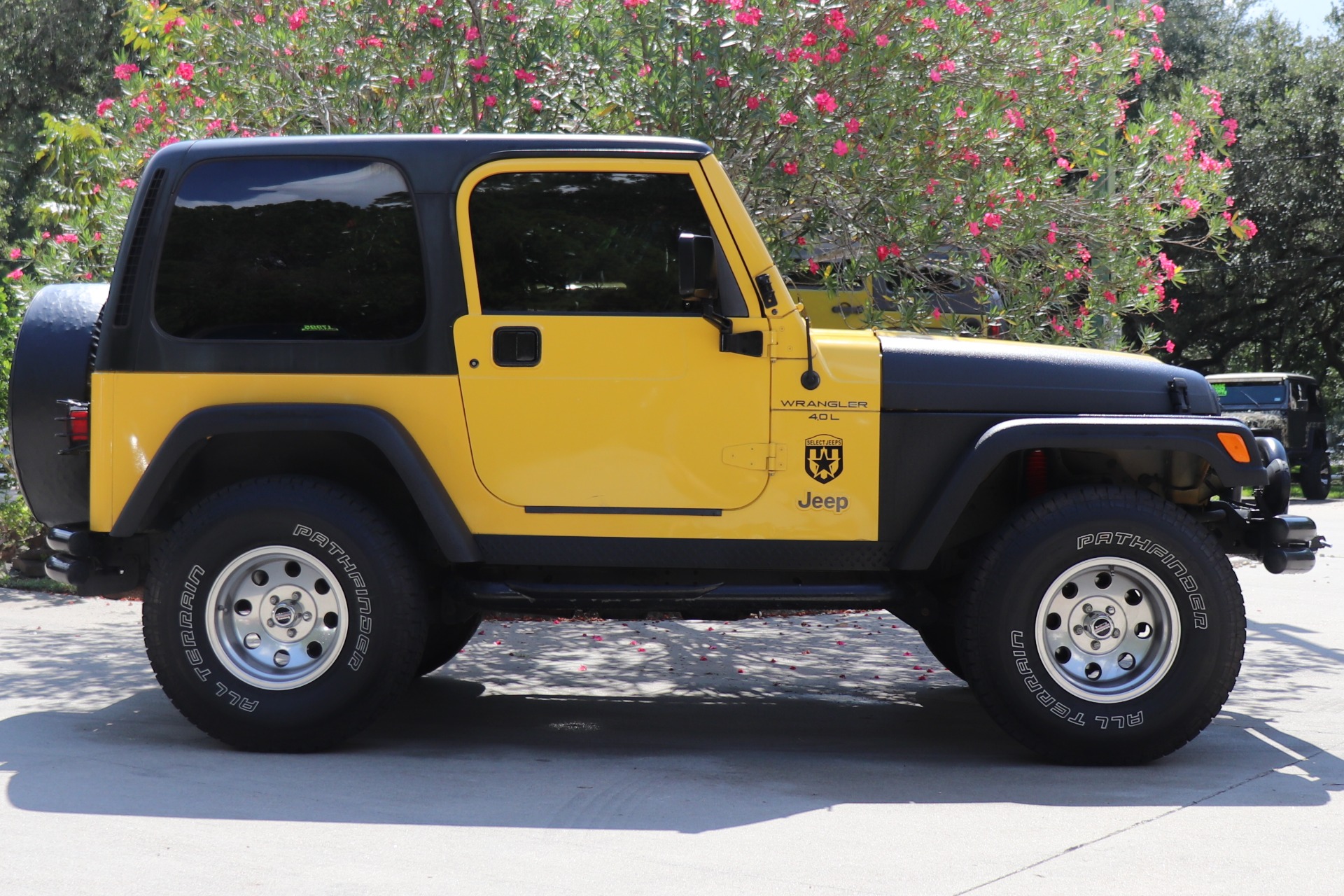 Used-2000-Jeep-Wrangler-Sport