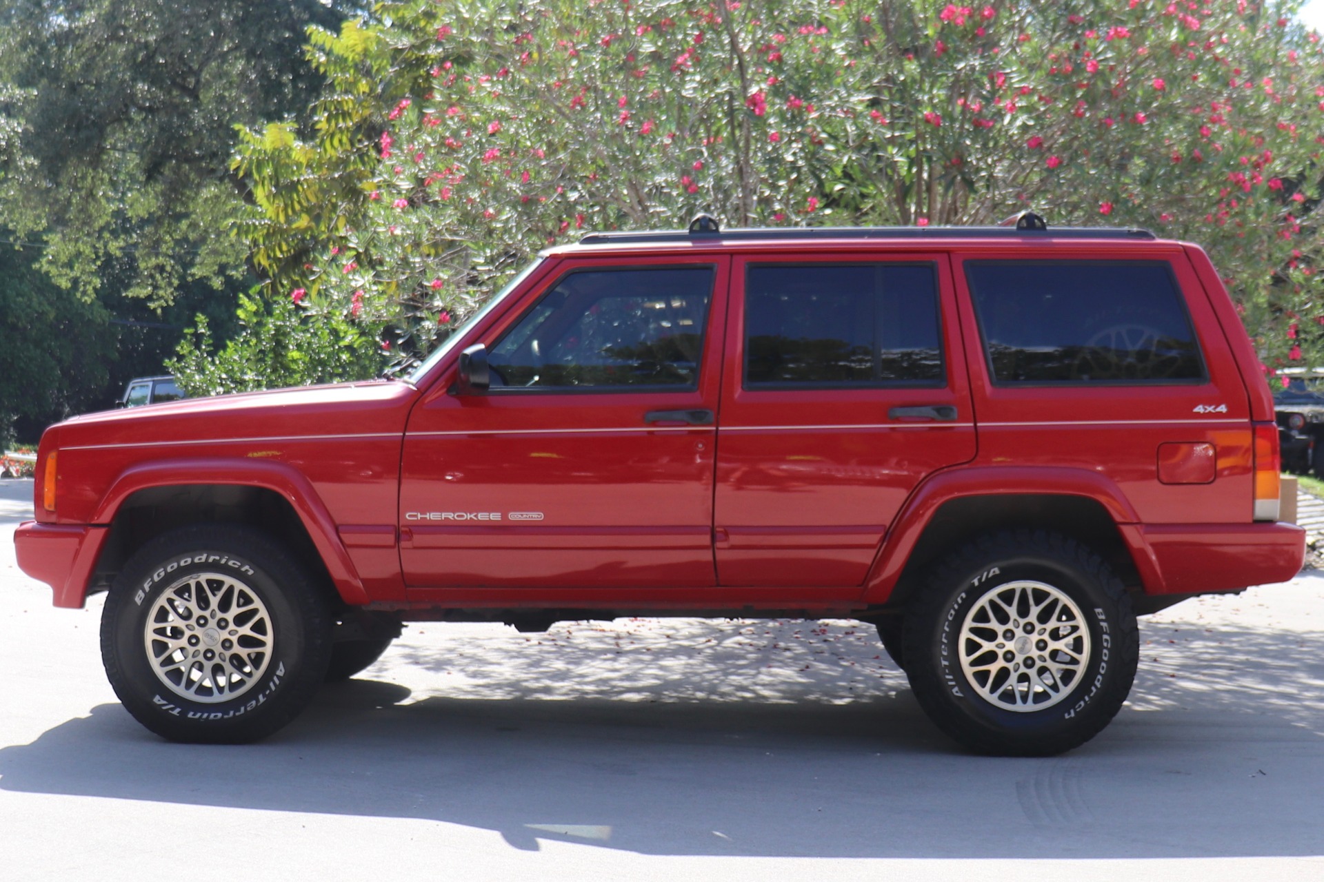 Used-1997-Jeep-Cherokee-Country