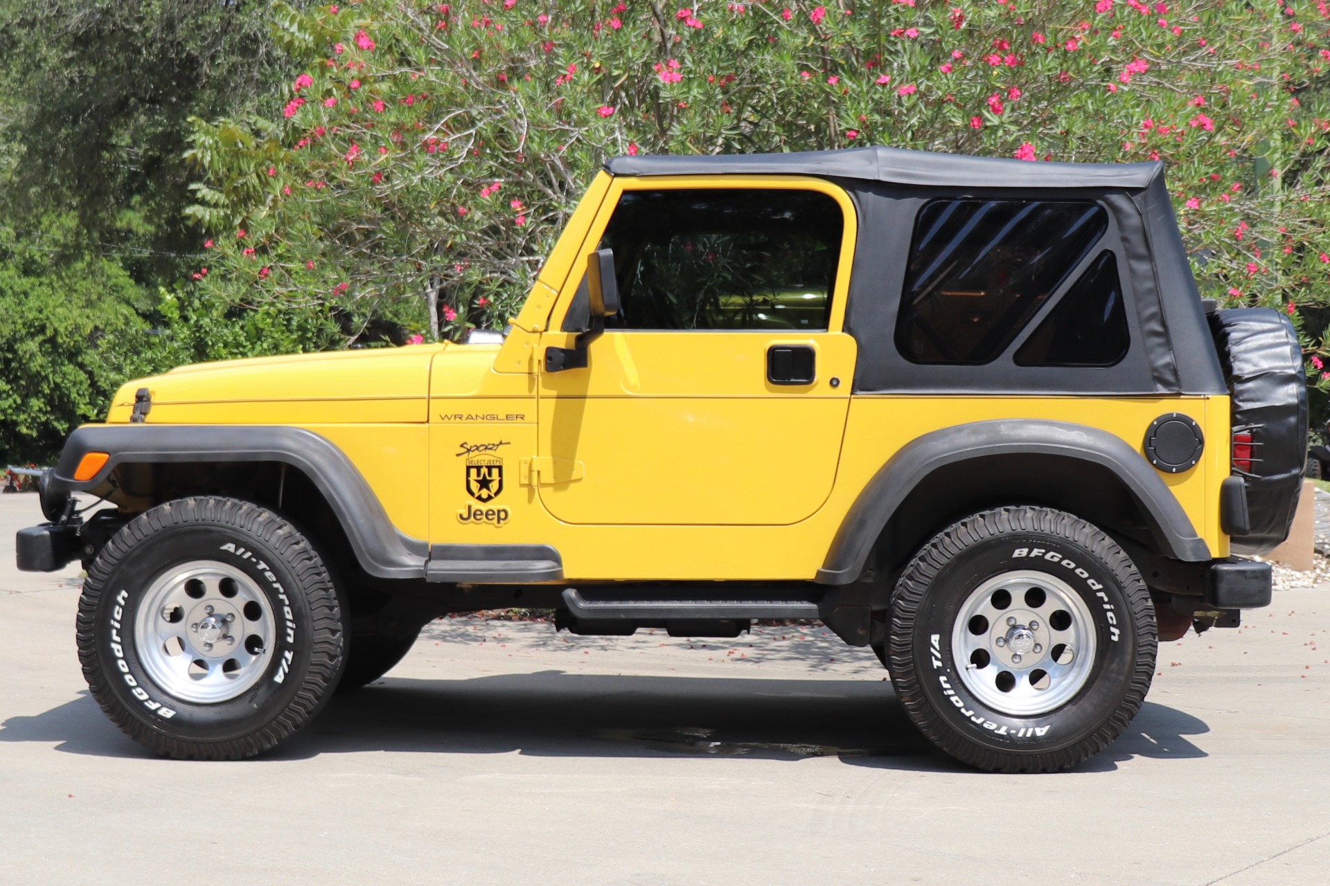 Used-2002-Jeep-Wrangler-Sport