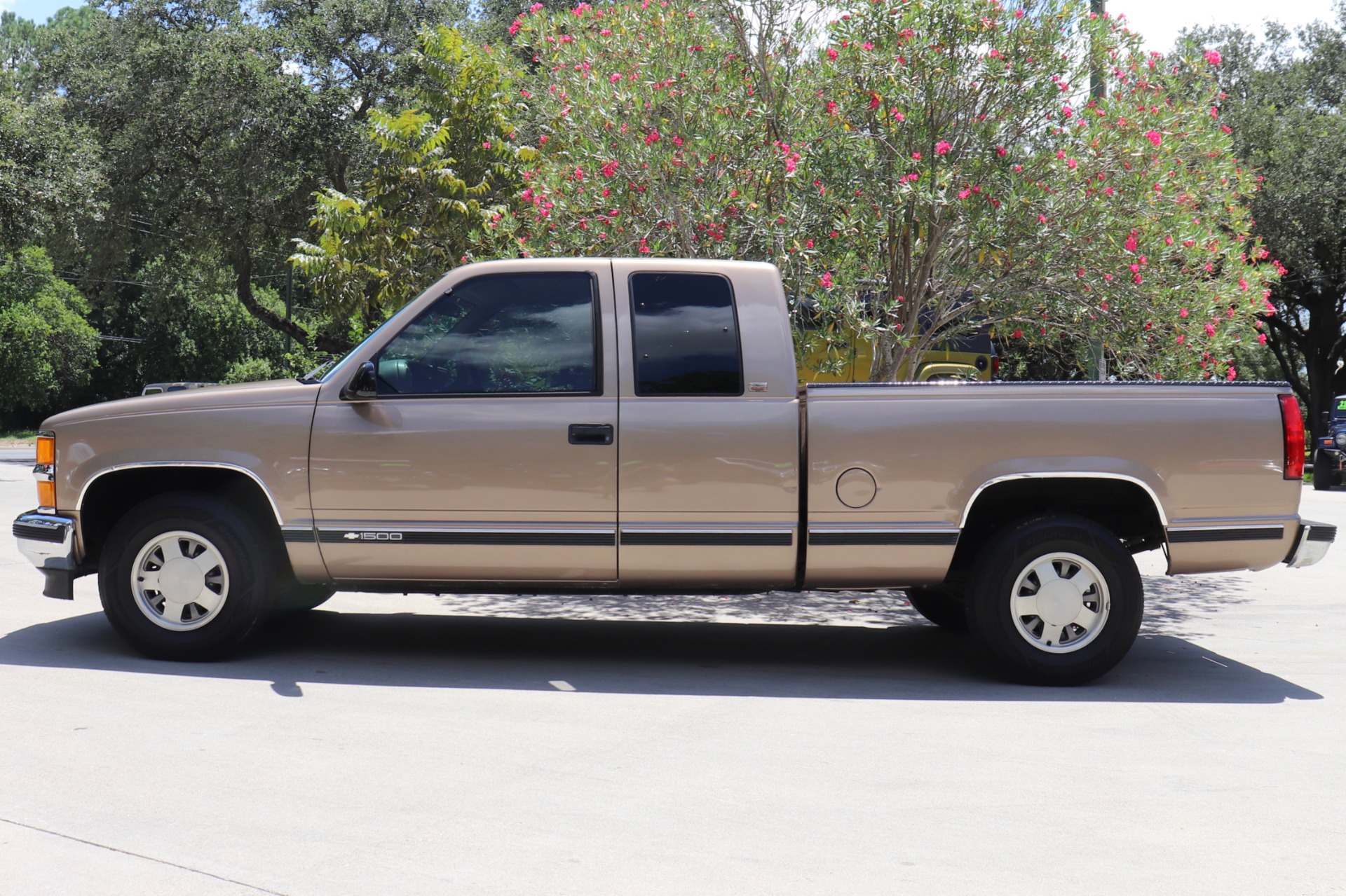 Used-1997-Chevrolet-C/K-1500-Series-C1500-Silverado