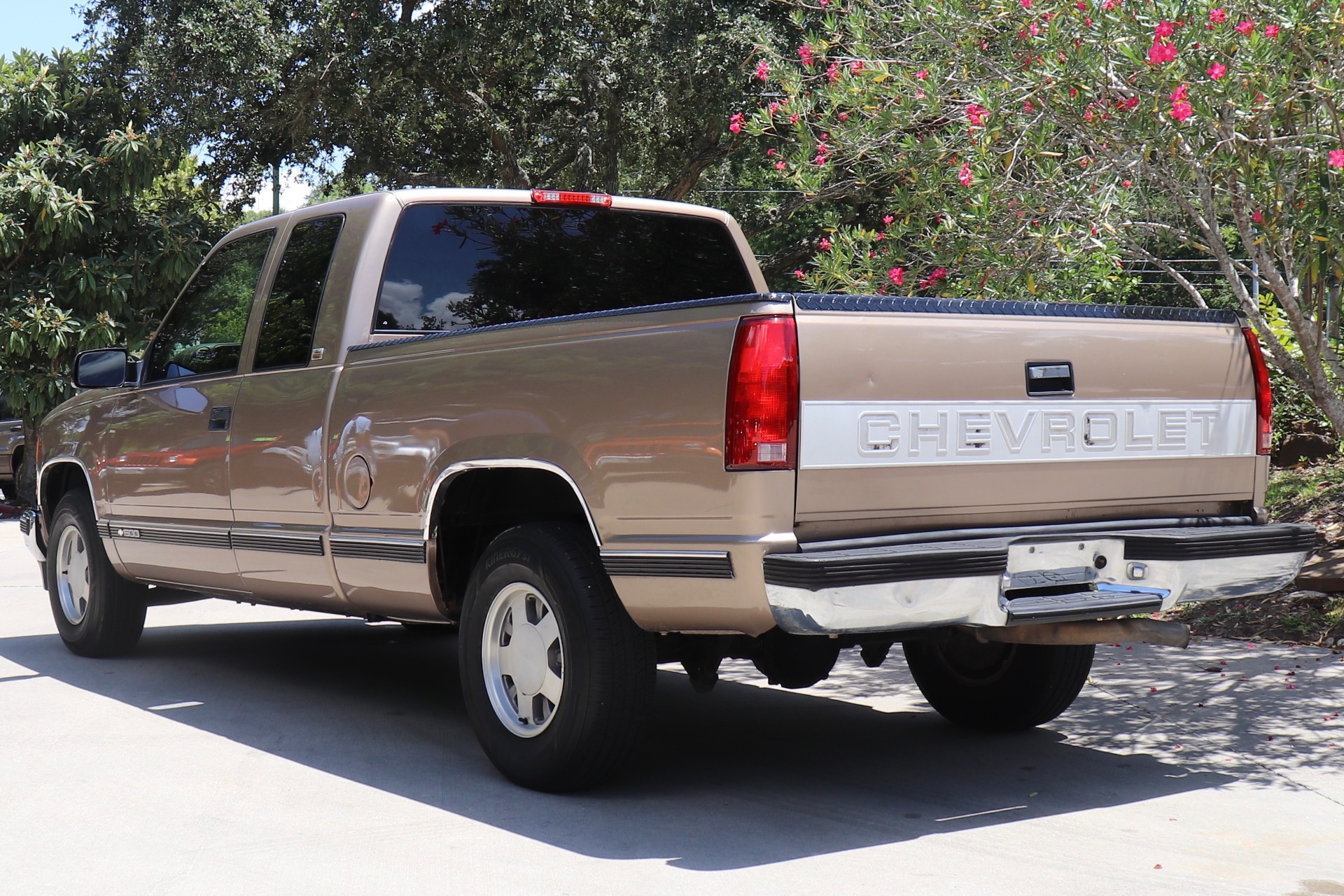 Used-1997-Chevrolet-C/K-1500-Series-C1500-Silverado