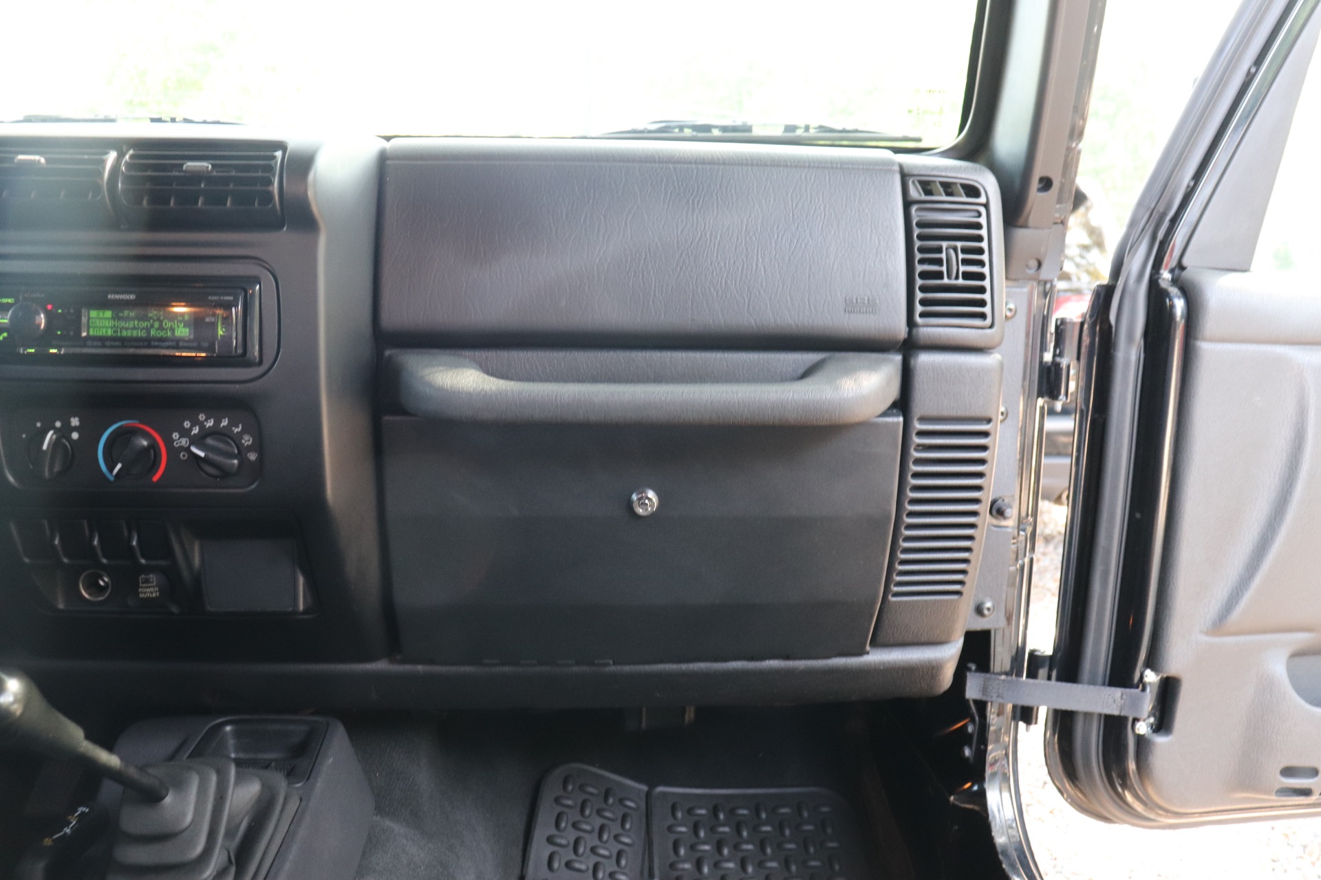 Used-2003-Jeep-Wrangler-Sport