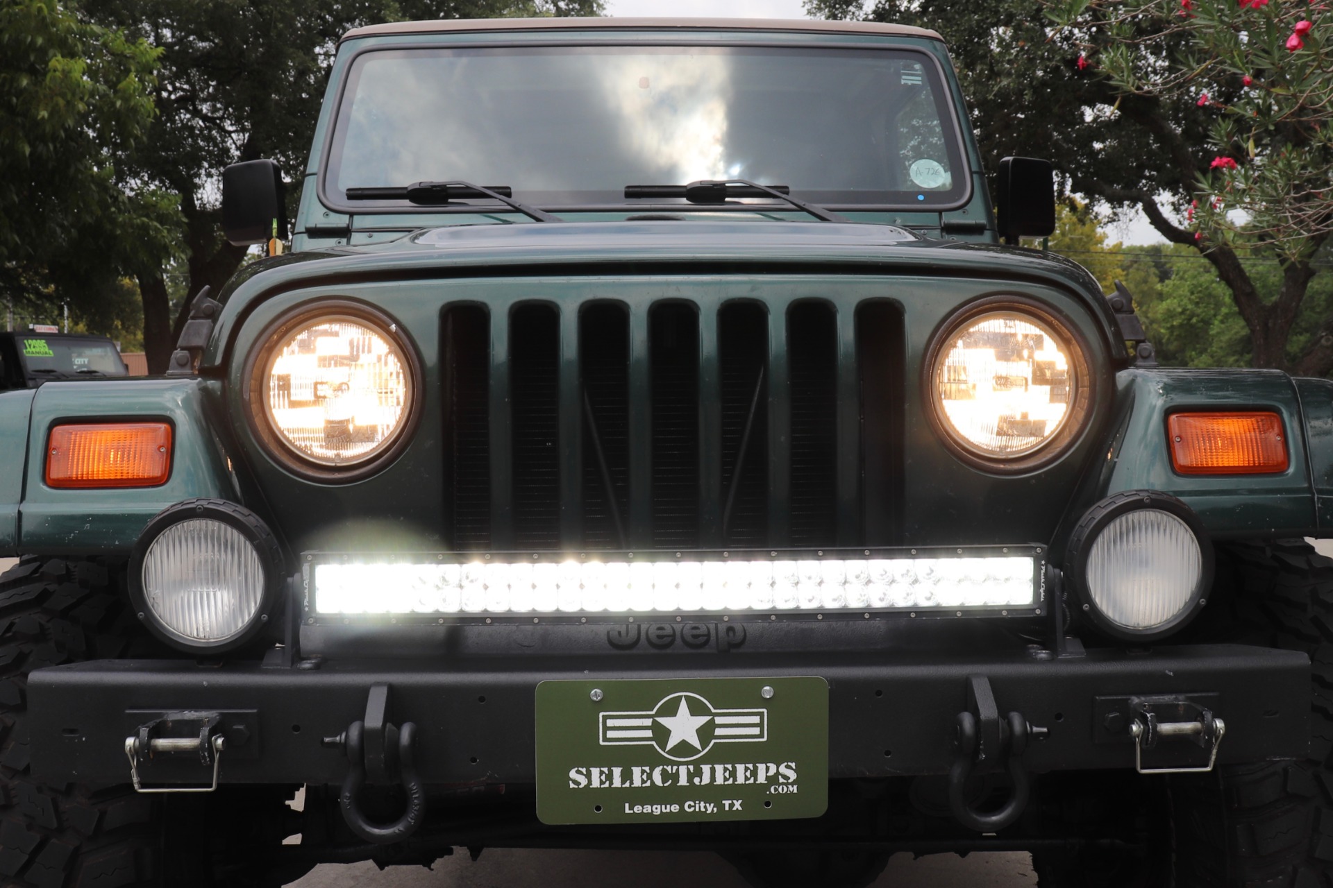 Used-1999-Jeep-Wrangler-Sahara