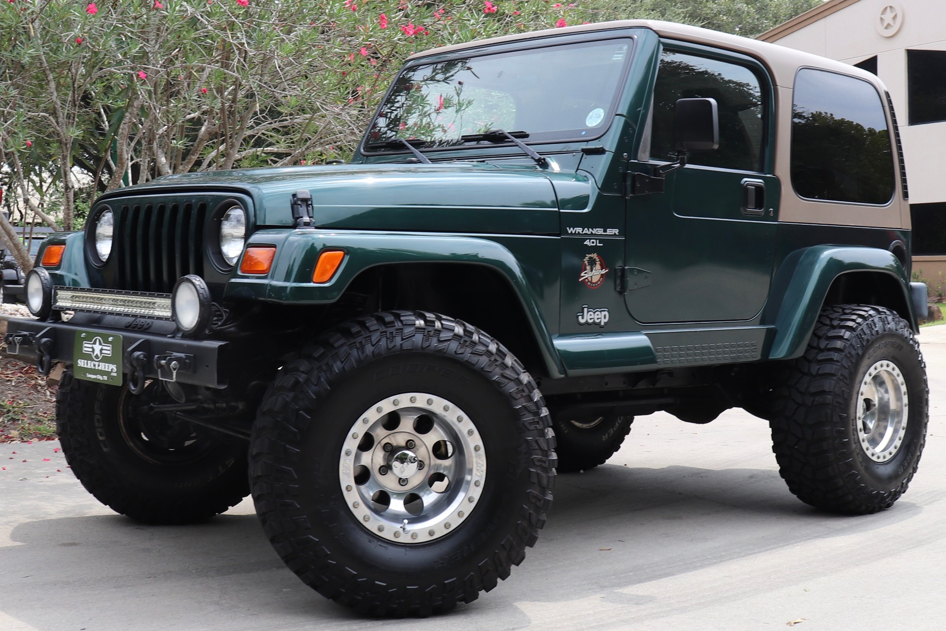 Used-1999-Jeep-Wrangler-Sahara