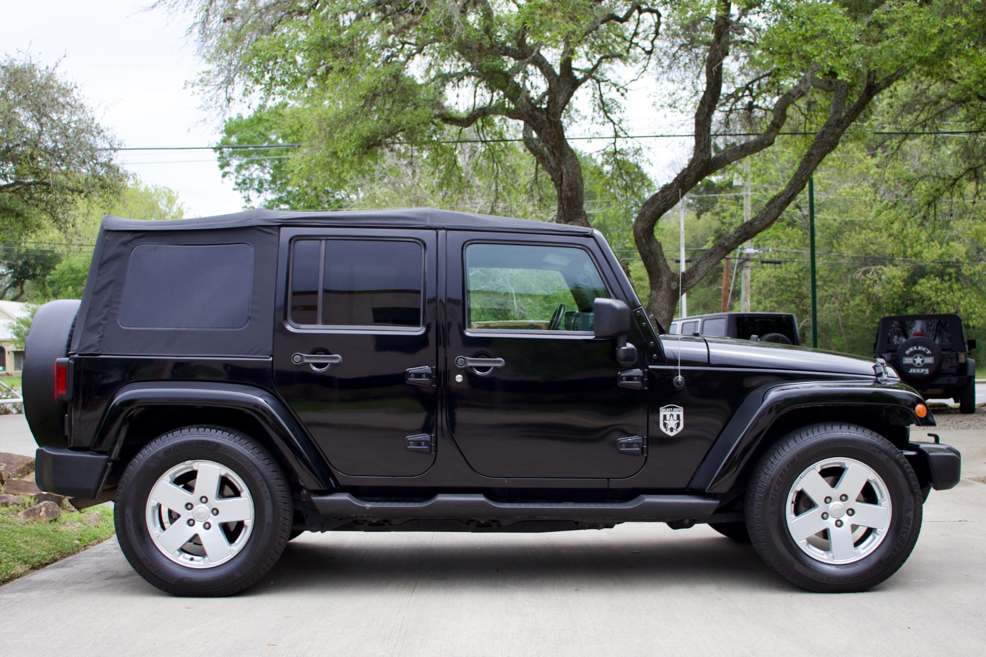 Used-2007-Jeep-Wrangler-Unlimited-RWD-Sahara