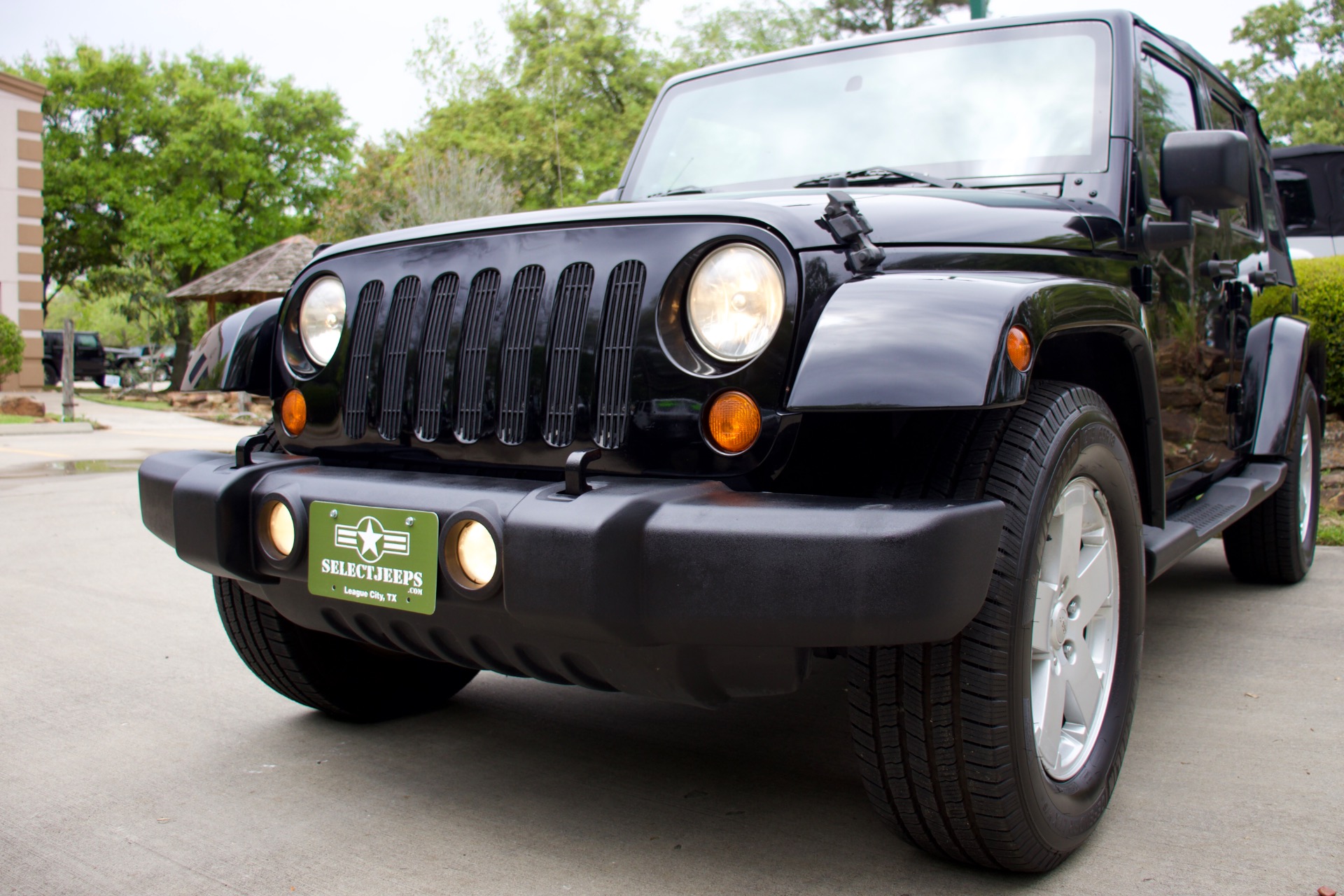 Used-2007-Jeep-Wrangler-Unlimited-RWD-Sahara